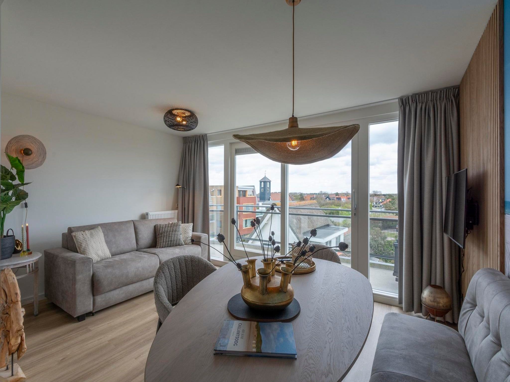De woonkamer van Wijde Blick 301 in Callantsoog