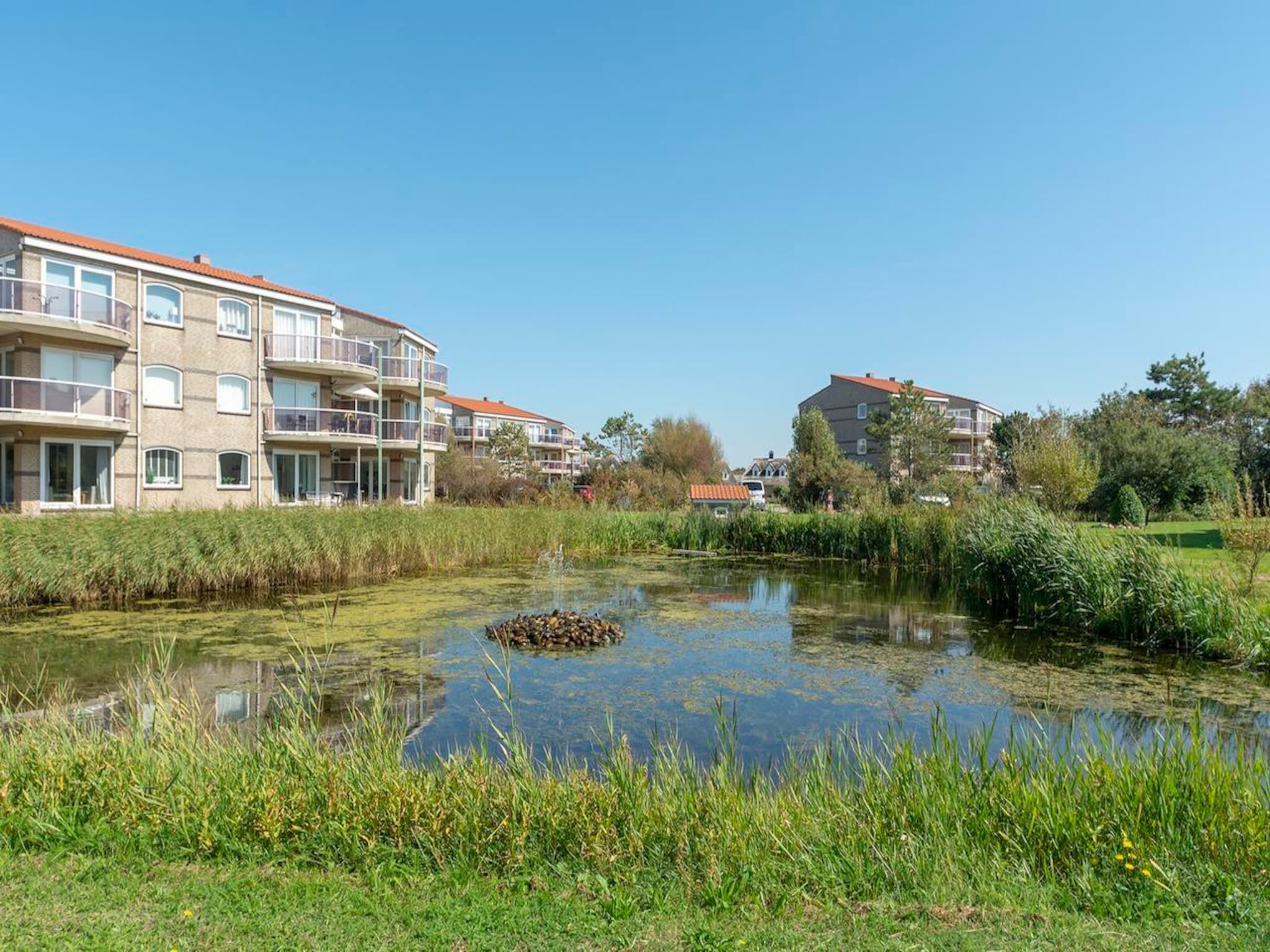 De buitenkant van Résidence Juliana 34 in Julianadorp aan Zee