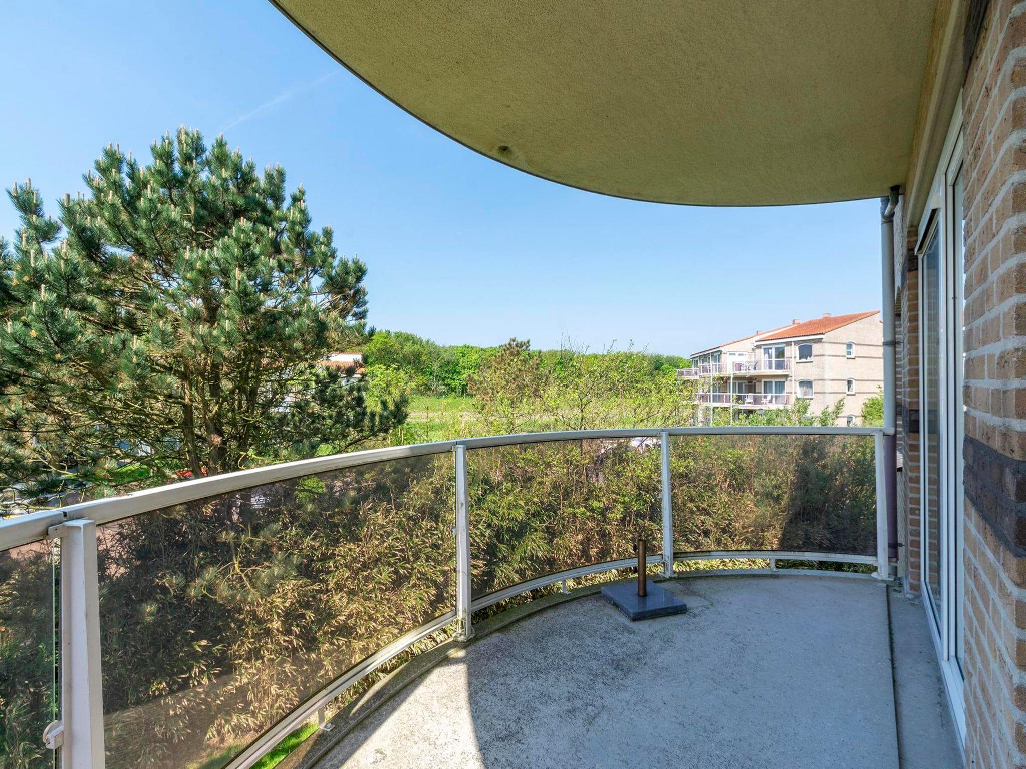 Het terras van Résidence Juliana 34 in Julianadorp aan Zee