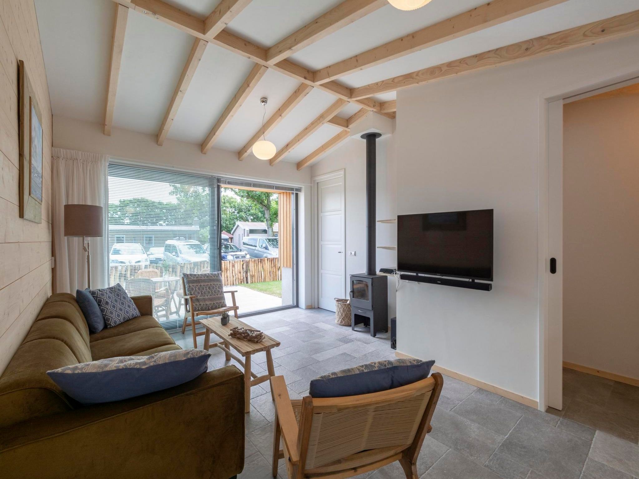 De woonkamer van Previnaireweg 5 in Callantsoog