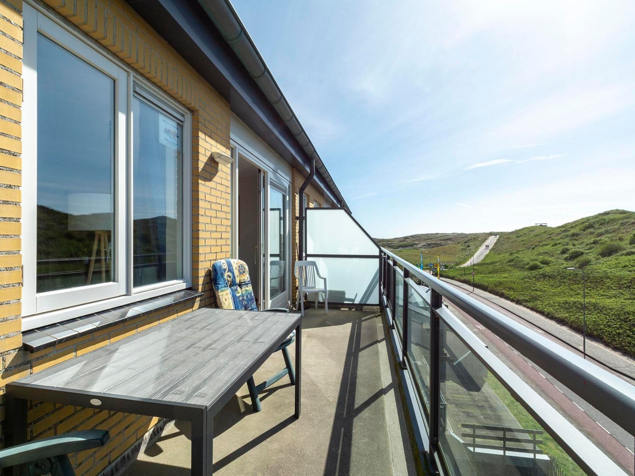 Het terras van Wijde Blick 311 in Callantsoog