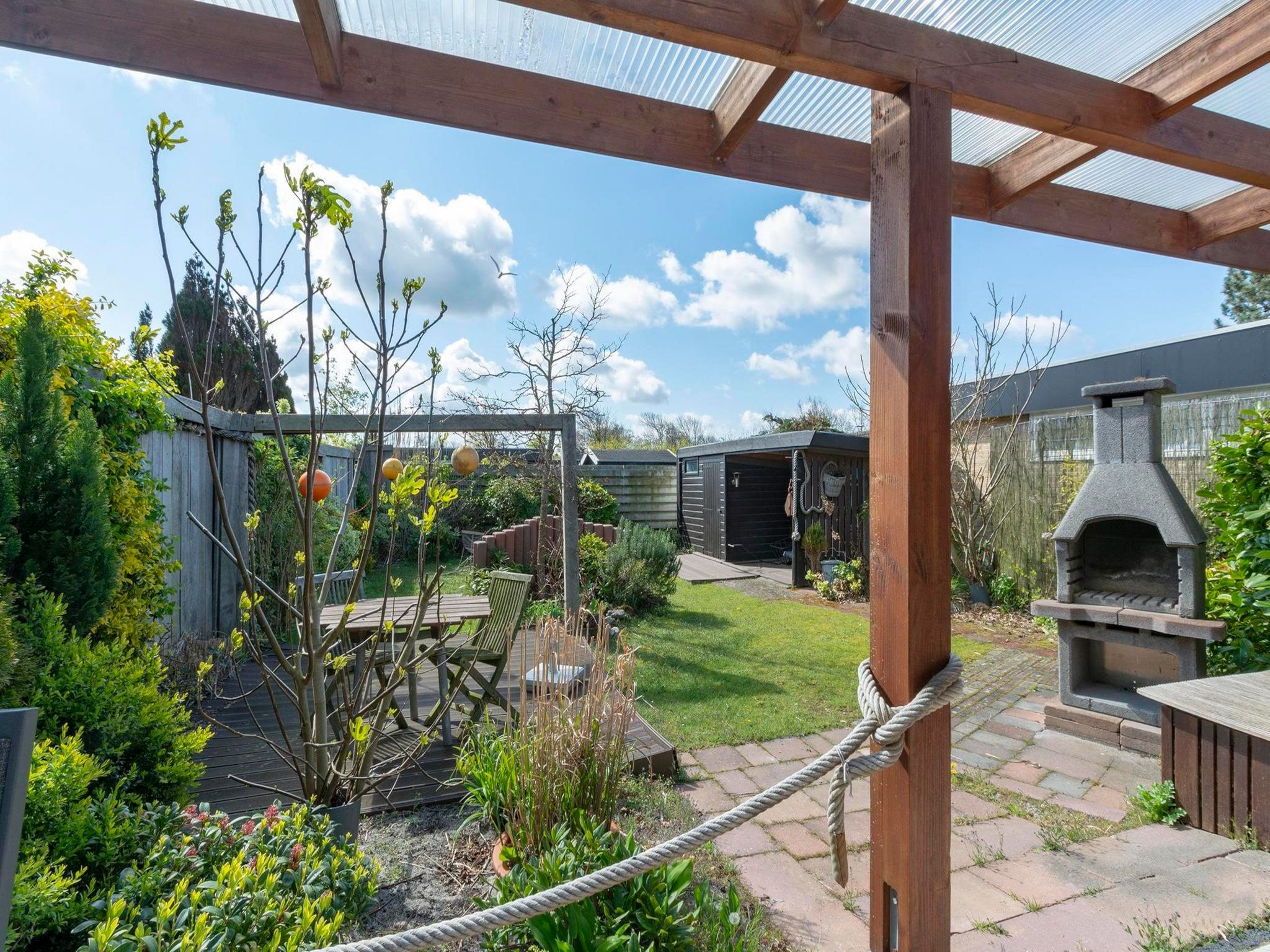 De tuin van Wildrijk 152 in Sint Maartenszee