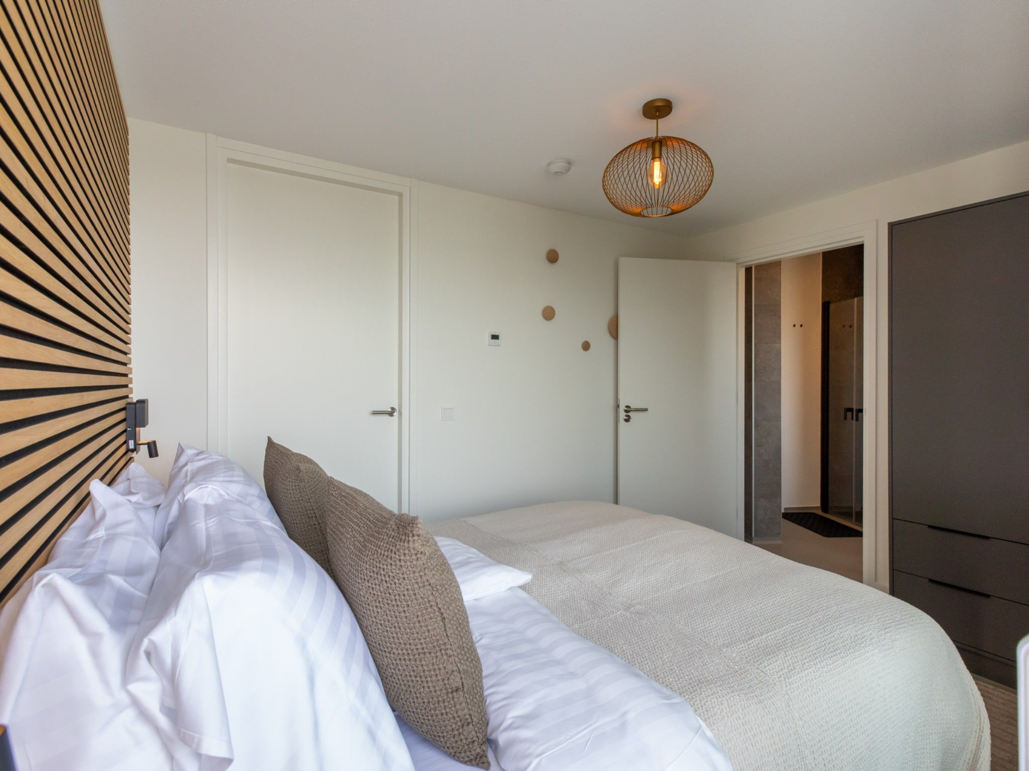 Een slaapkamer van Luxe appartement Vista Maris - Havenweg 8-36 'Oester Oase' in Sint-Annaland