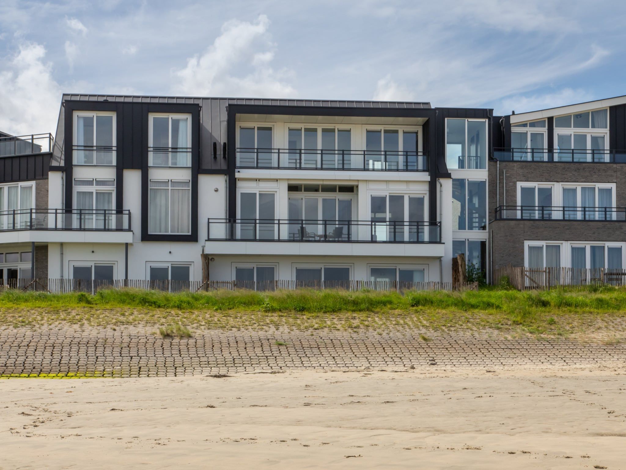 De buitenkant van Luxe appartement Vista Maris - Havenweg 8-38  Sint-Annaland in Sint-Annaland