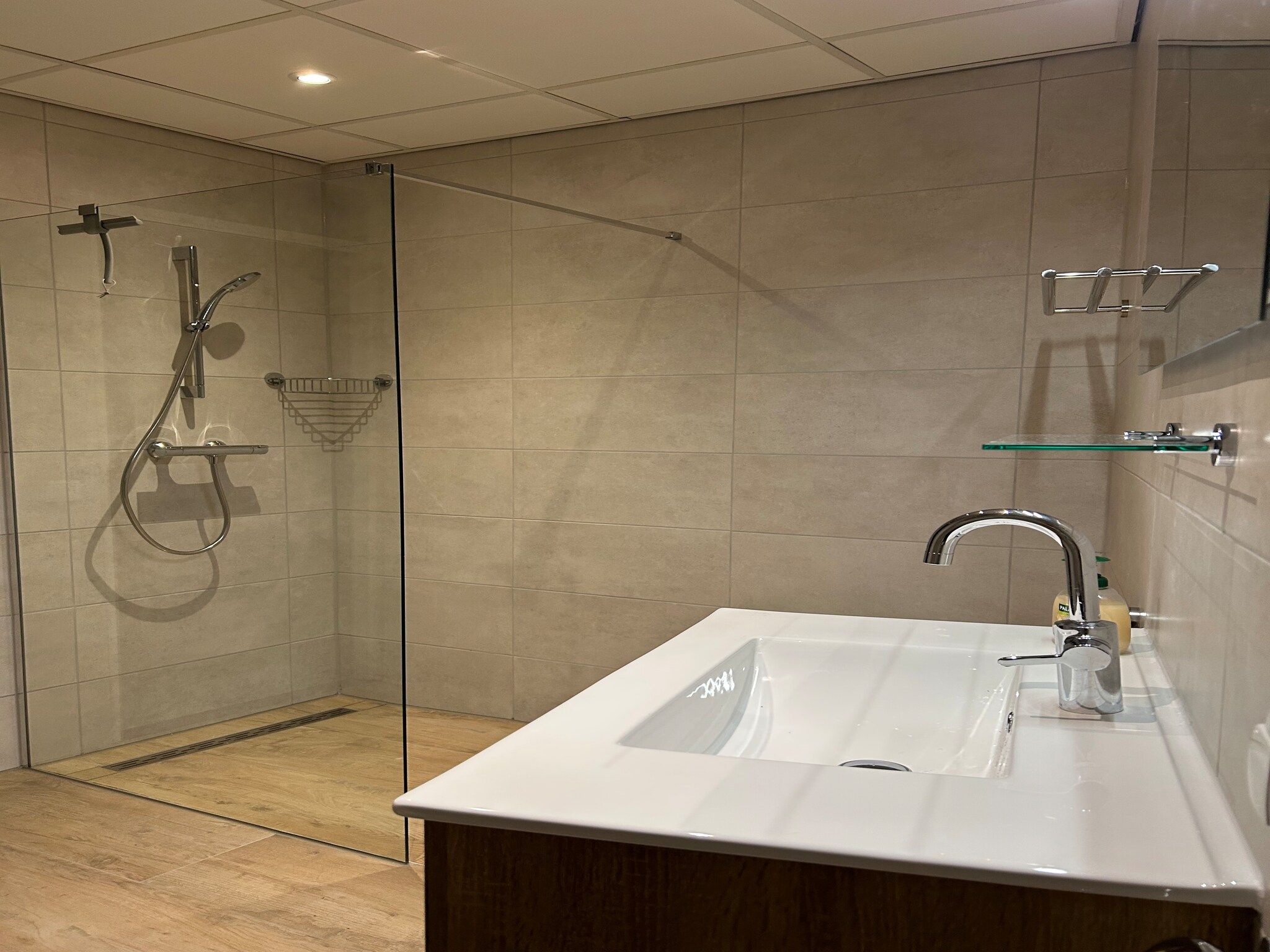 De badkamer van Résidence Juliana 54 in Julianadorp aan Zee