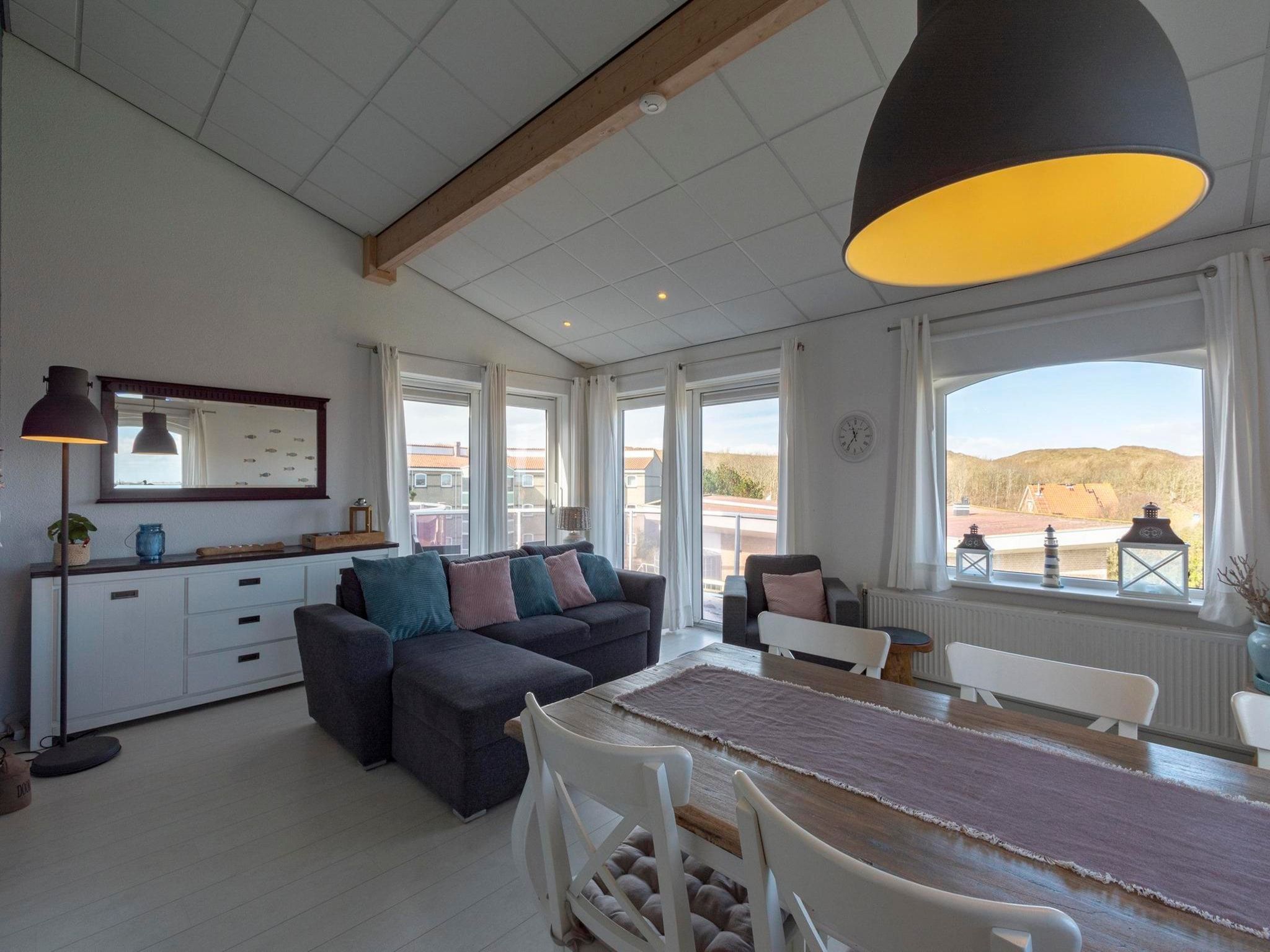 De eetkamer van Résidence Juliana 54 in Julianadorp aan Zee