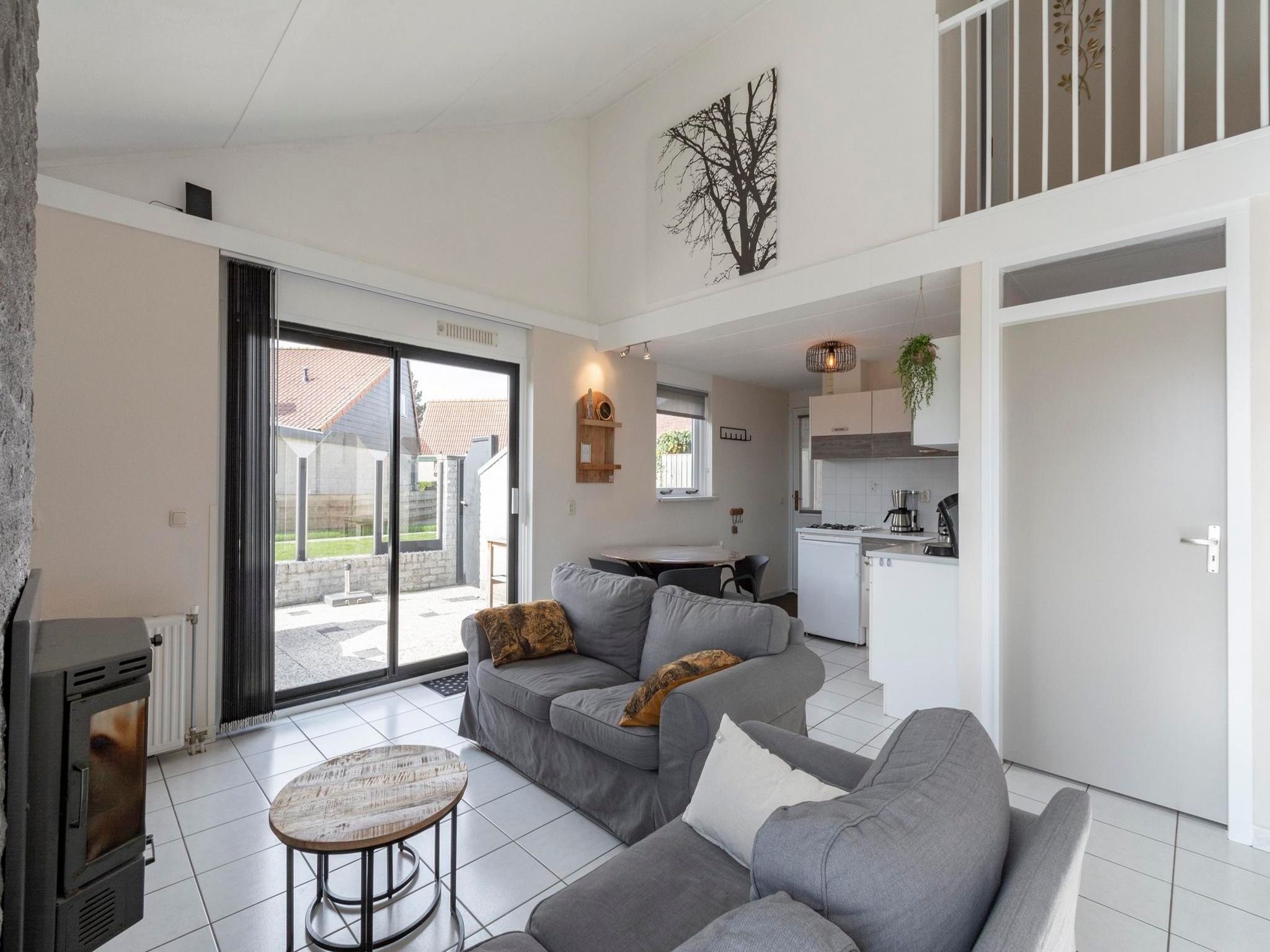 De woonkamer van Yperhof 58 in Julianadorp aan Zee