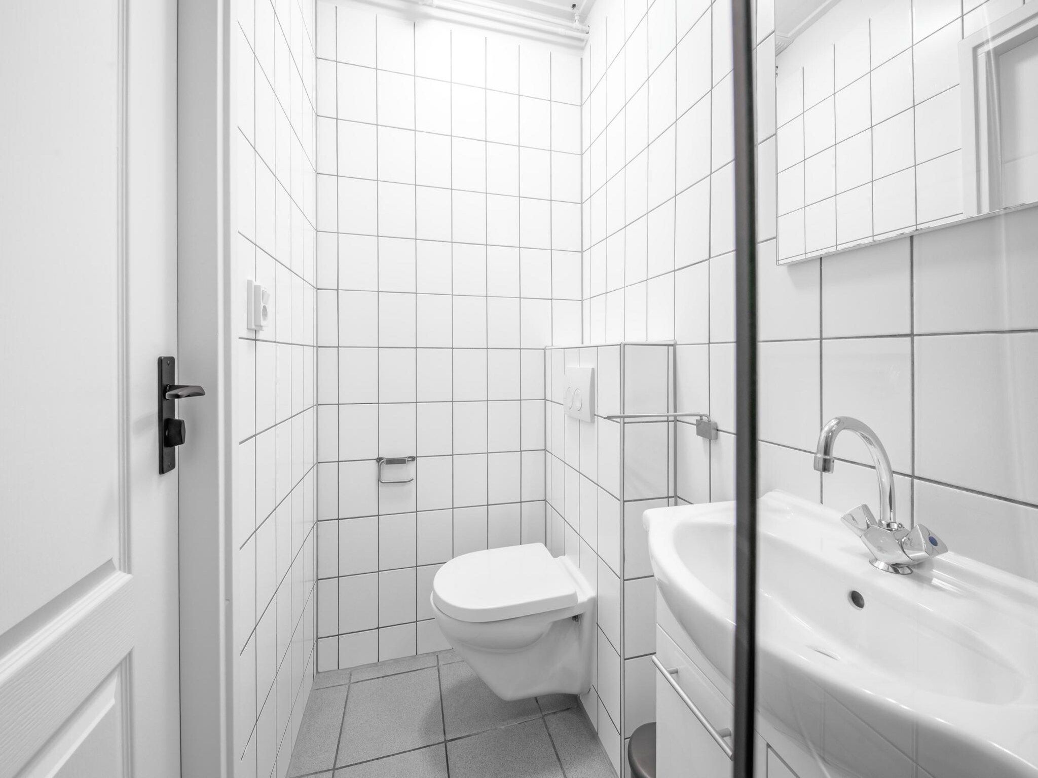 De badkamer van Strandhuys Zeester in De Koog