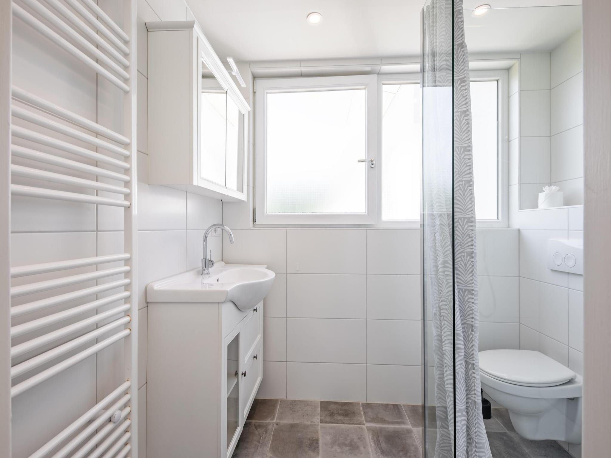 De badkamer van Strandhuys Zeester in De Koog