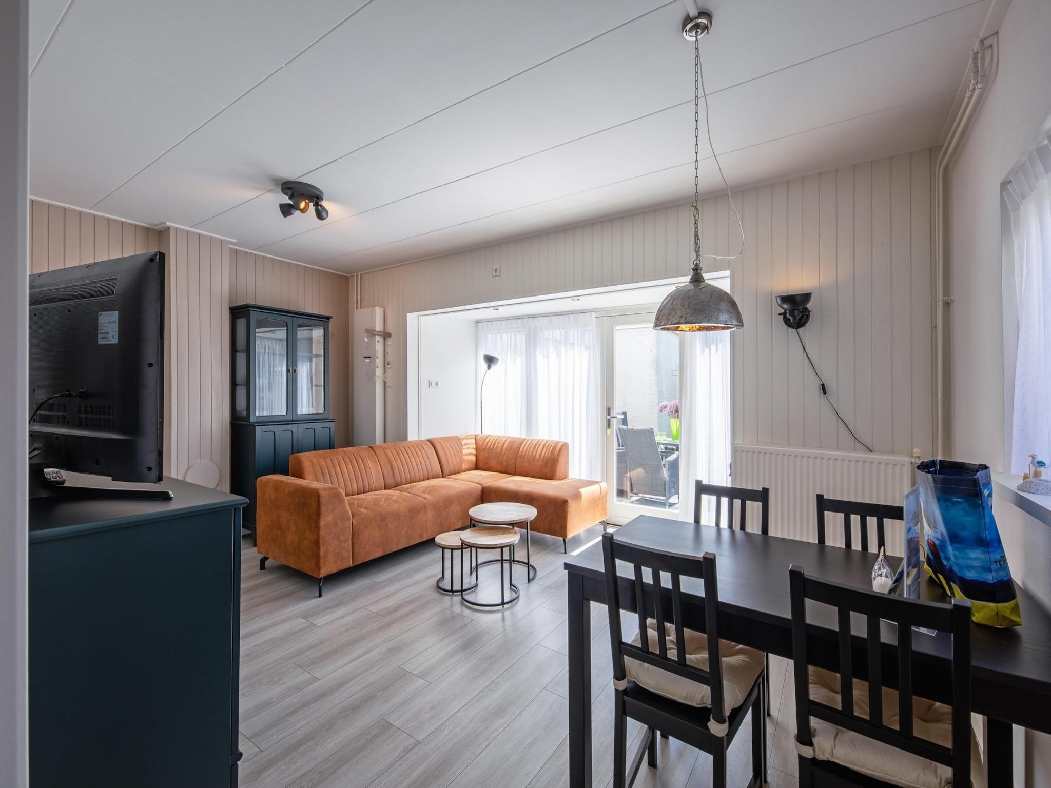 De woonkamer van Strandhuys Zeester in De Koog