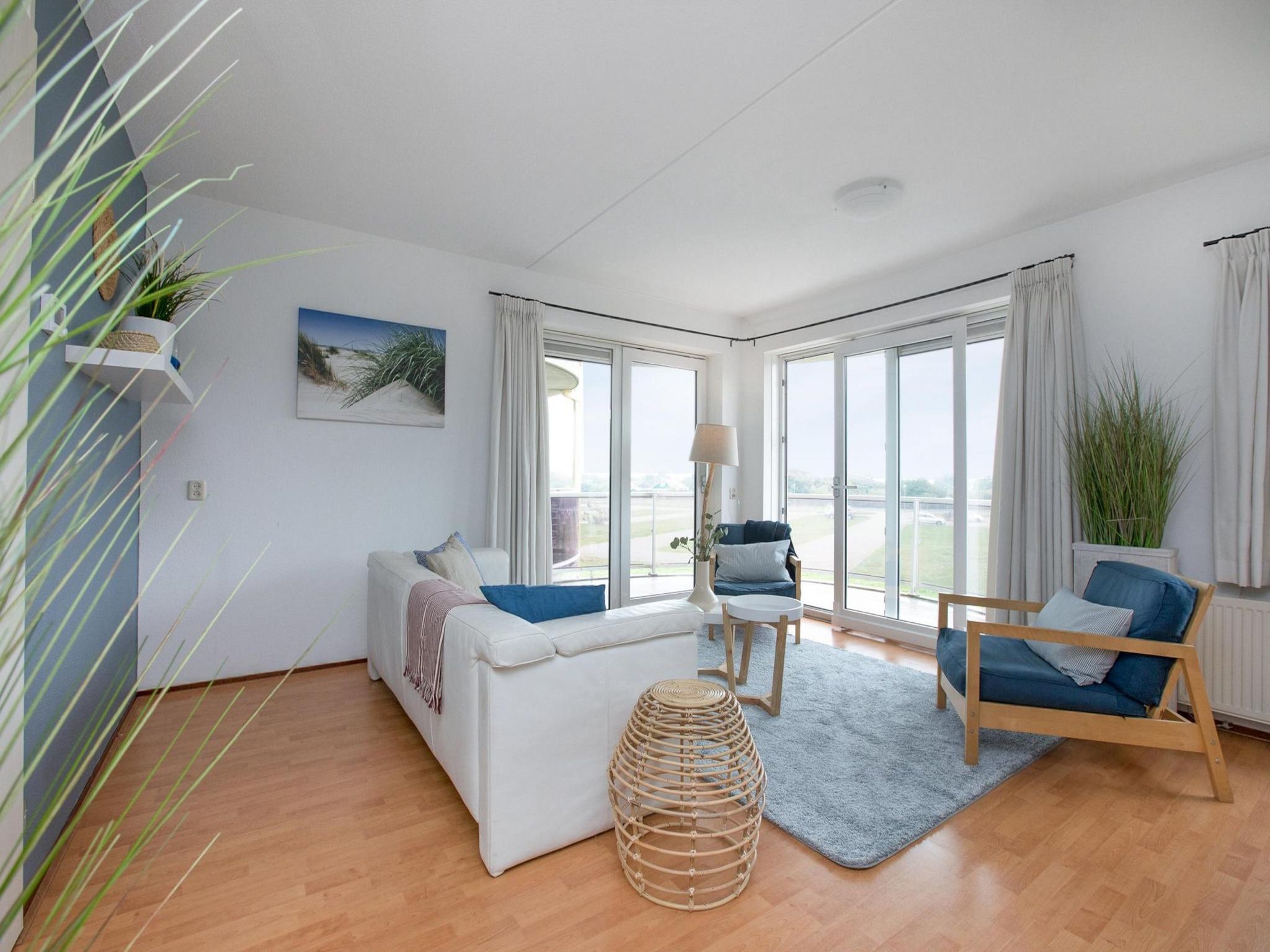 De woonkamer van Résidence Juliana 40 in Julianadorp aan Zee