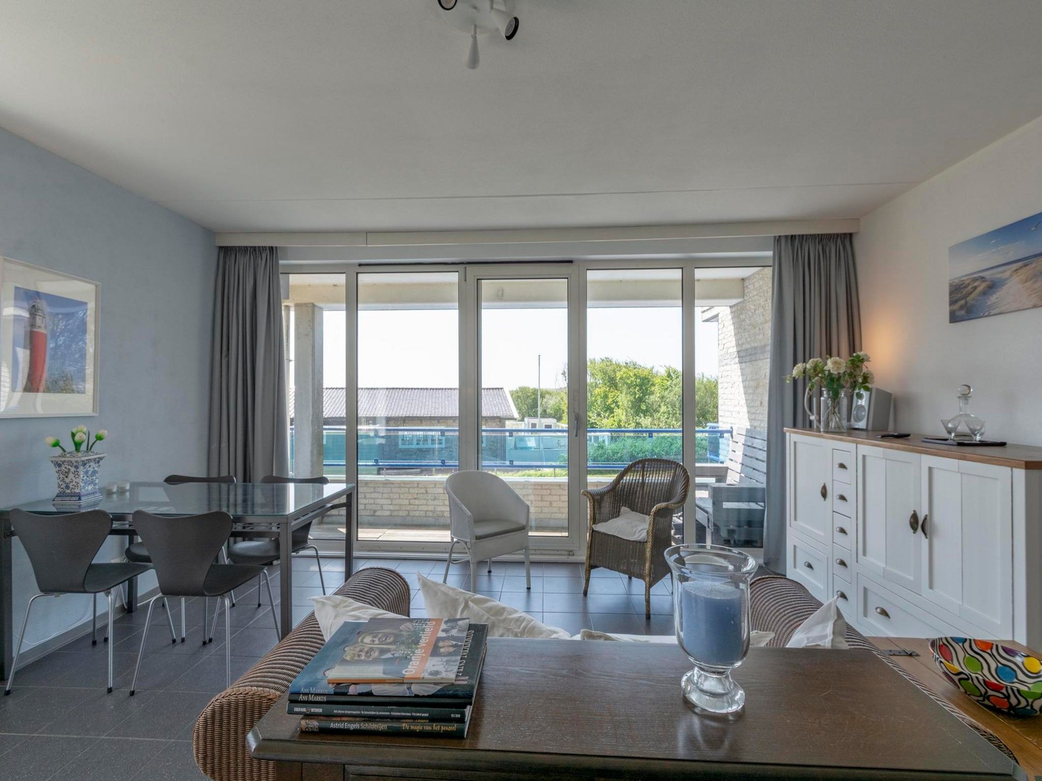 De eetkamer van Callantsduyne 21 in Callantsoog