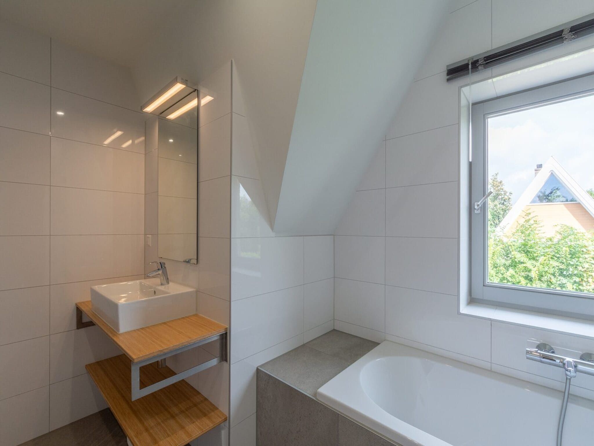 De badkamer van Sandepark 171 in Callantsoog