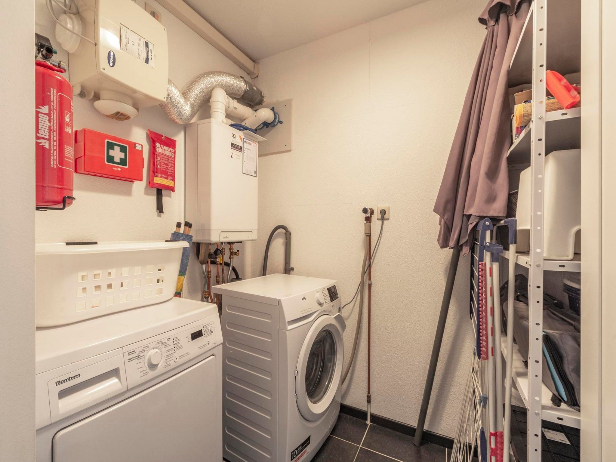 De badkamer van Strandleven 006 in Groote Keeten
