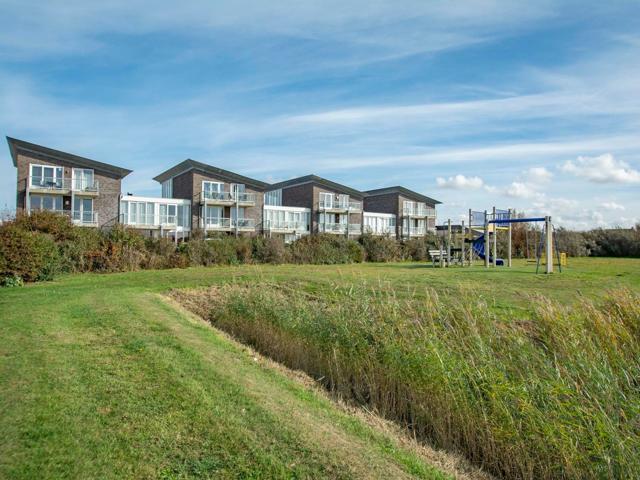 De buitenkant van Strandleven 103 in Groote Keeten