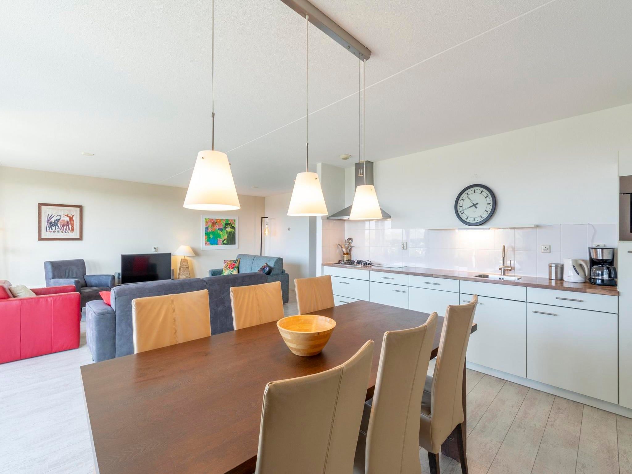 De eetkamer van Strandleven 103 in Groote Keeten