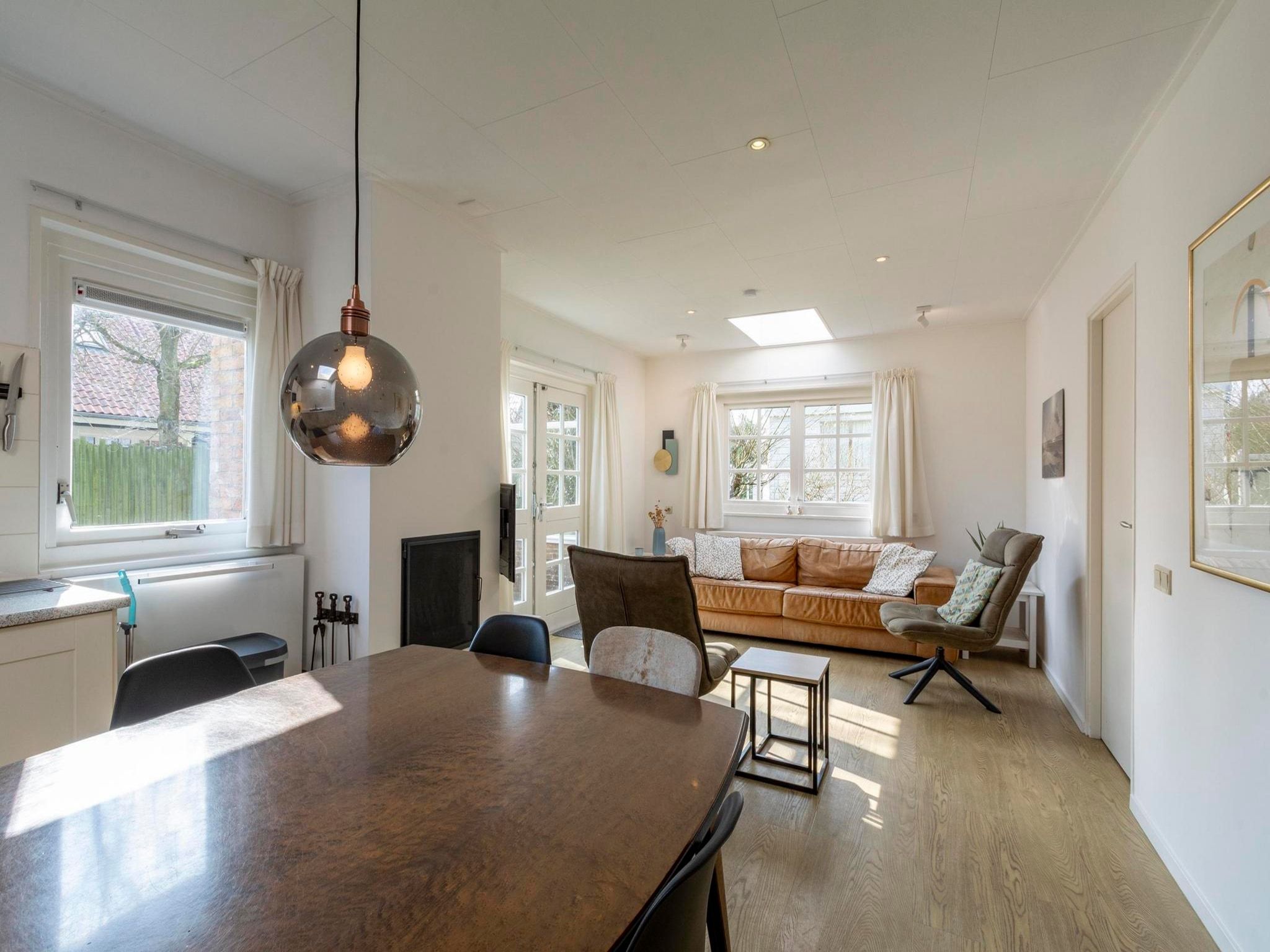 De woonkamer van Duinland 55 in Sint Maartenszee