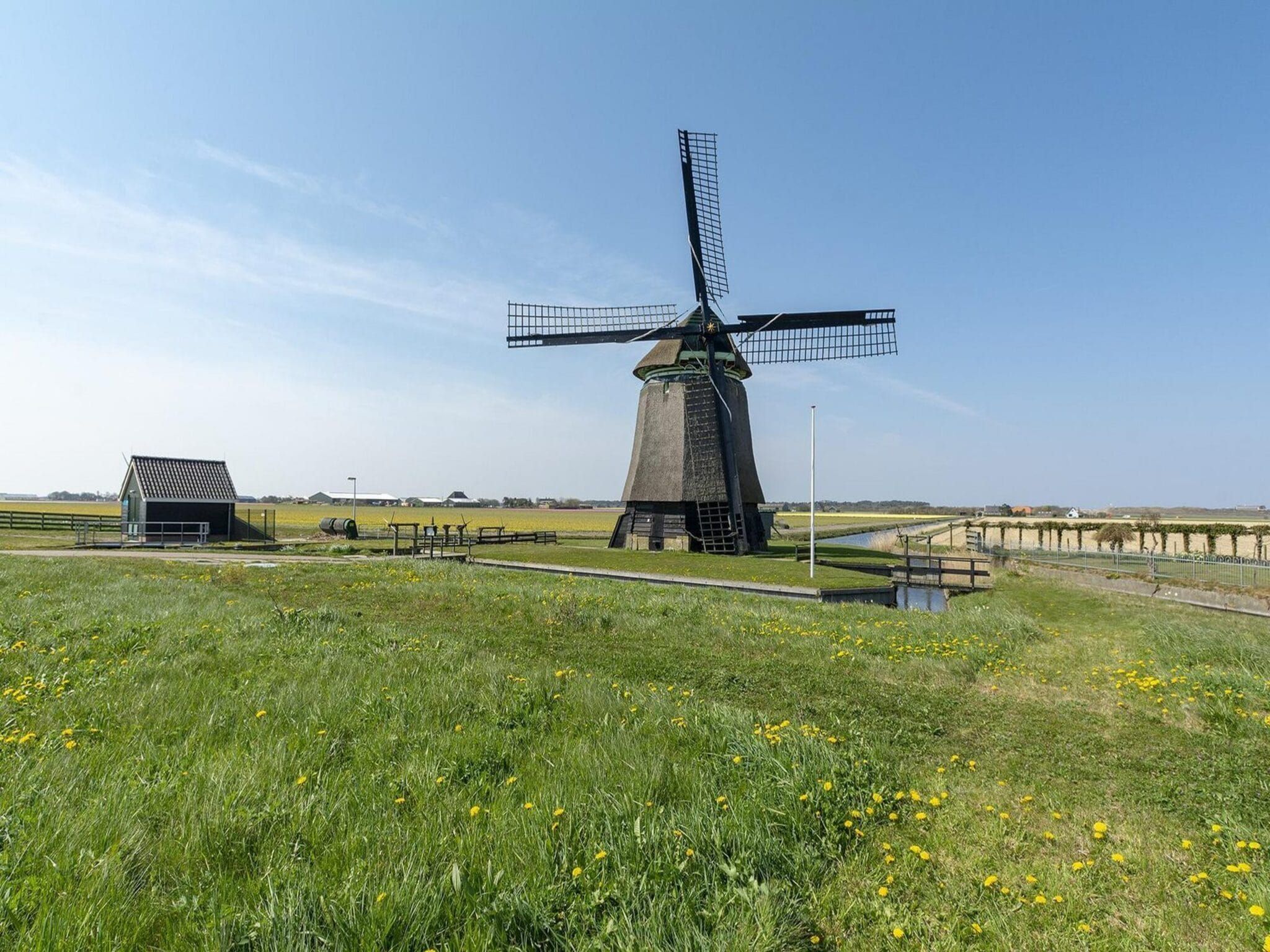 De omgeving van Ooghduyne 75 in Julianadorp aan Zee