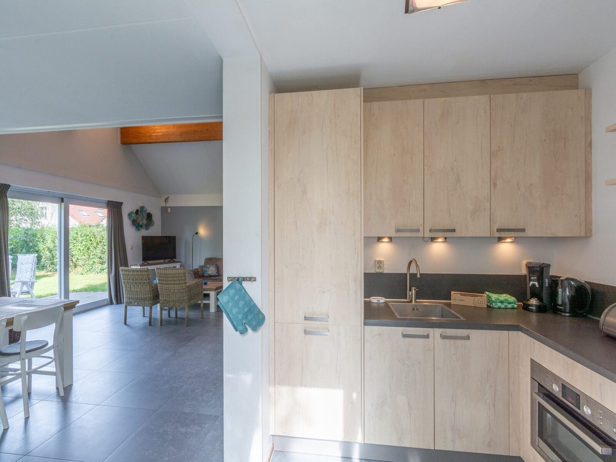 De keuken van Ooghduyne 75 in Julianadorp aan Zee
