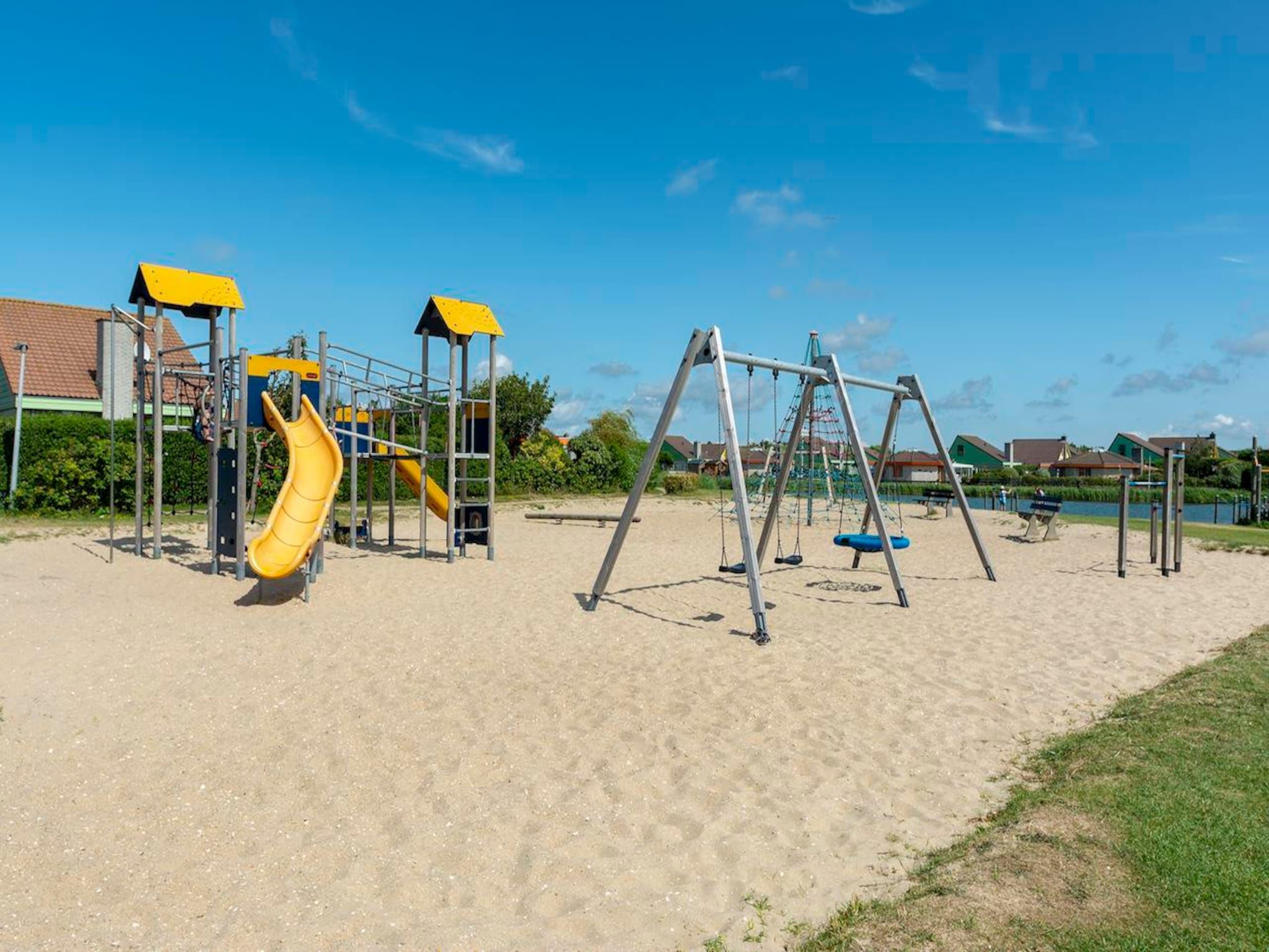 De tuin van Strandslag 157 in Julianadorp aan Zee