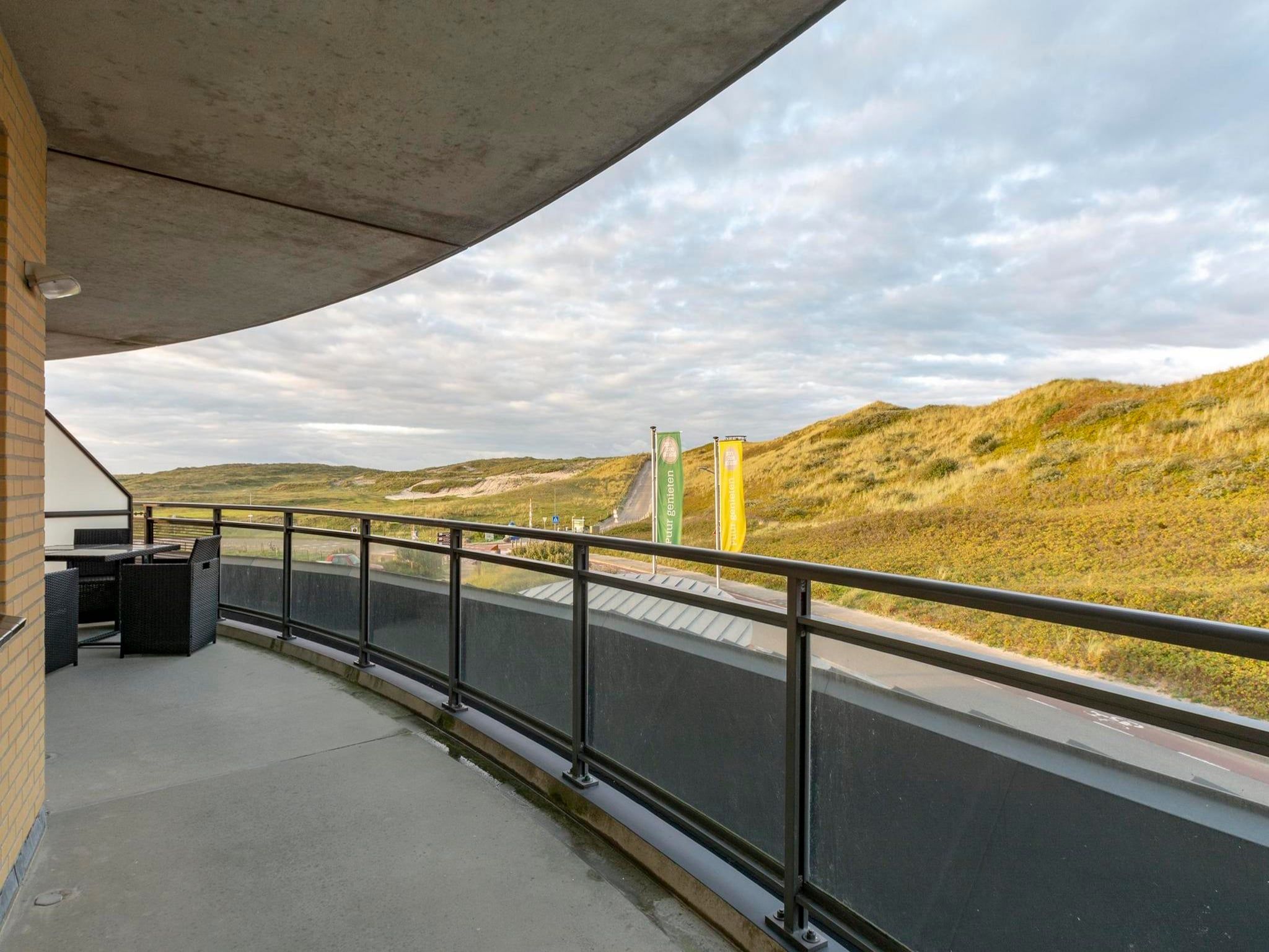 Het terras van Wijde Blick 208 in Callantsoog