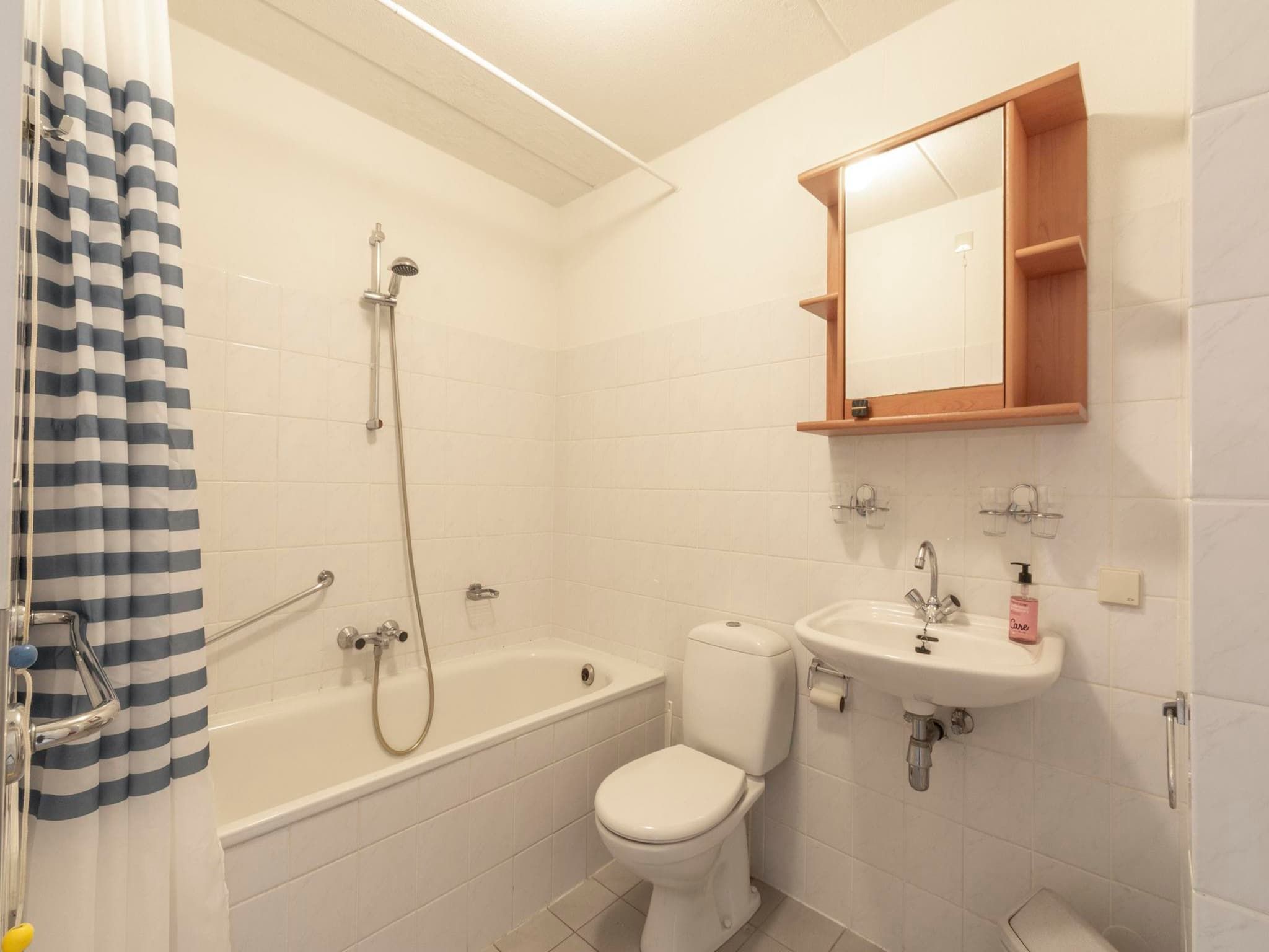 De badkamer van Beach Appartement 05 in Callantsoog
