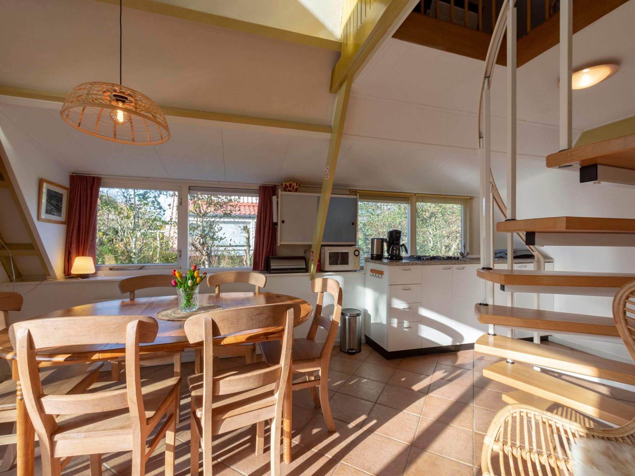 De eetkamer van Sandepark 93 in Callantsoog