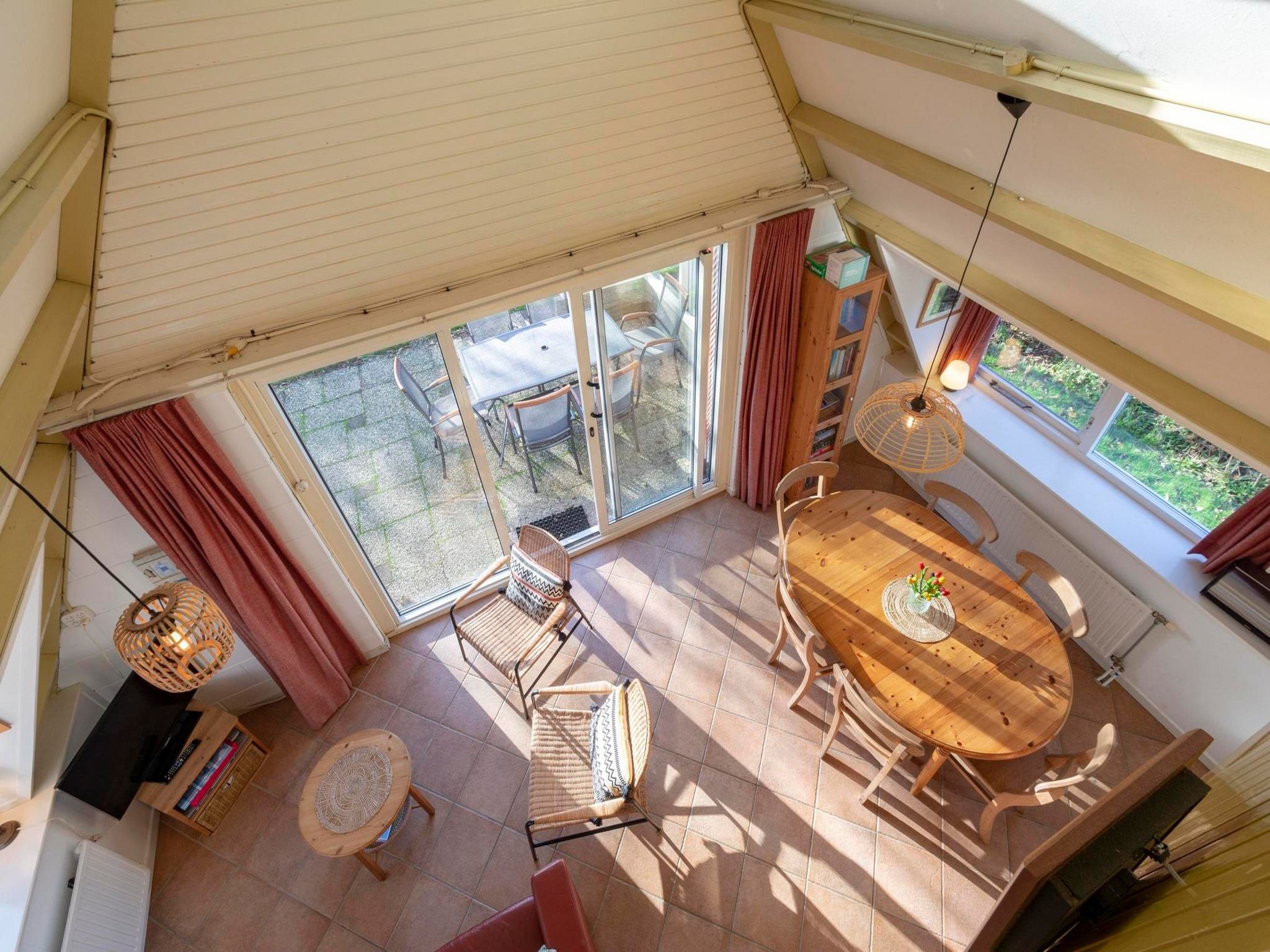 De eetkamer van Sandepark 93 in Callantsoog
