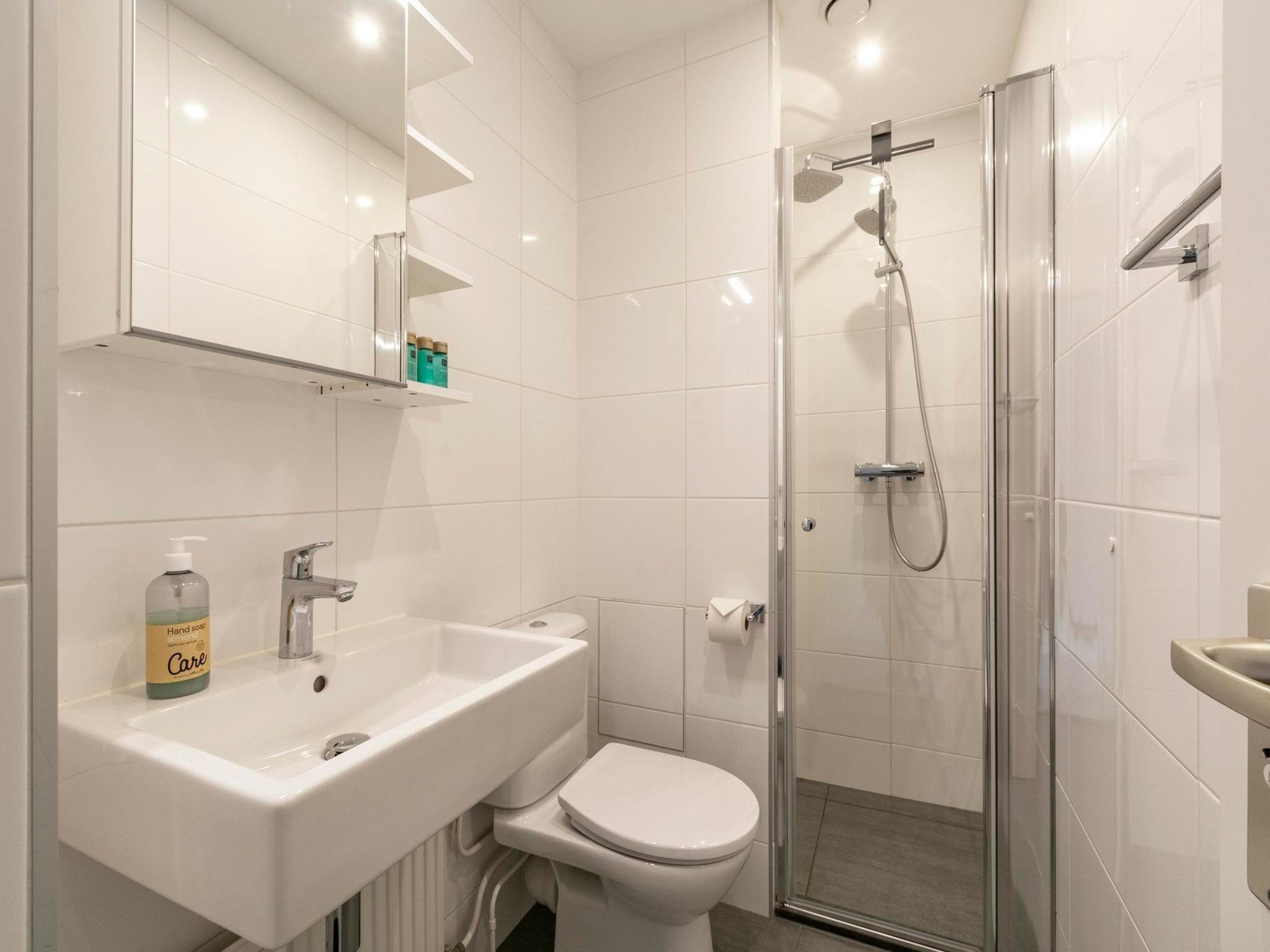 De badkamer van Beach Appartement 36 in Callantsoog
