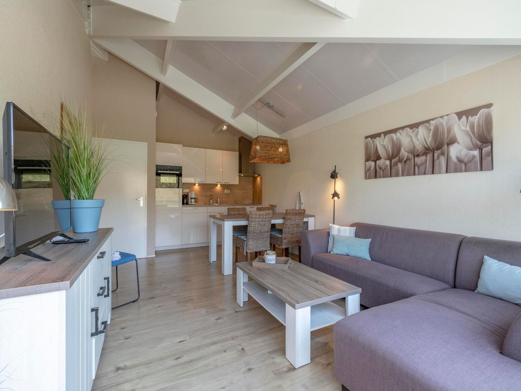 De woonkamer van Beach Appartement 41 in Callantsoog