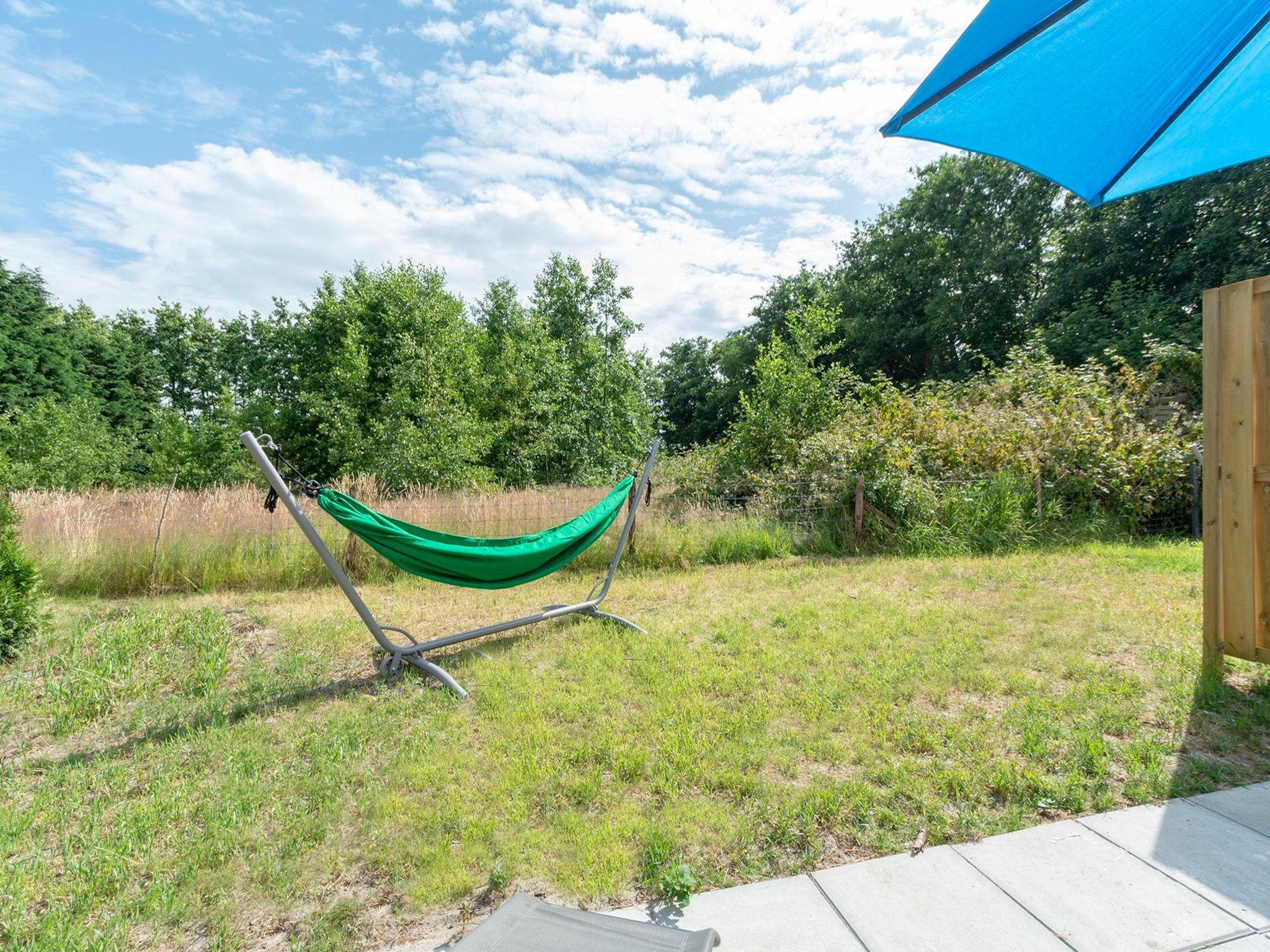 De tuin van Beach Studio Texel in De Koog