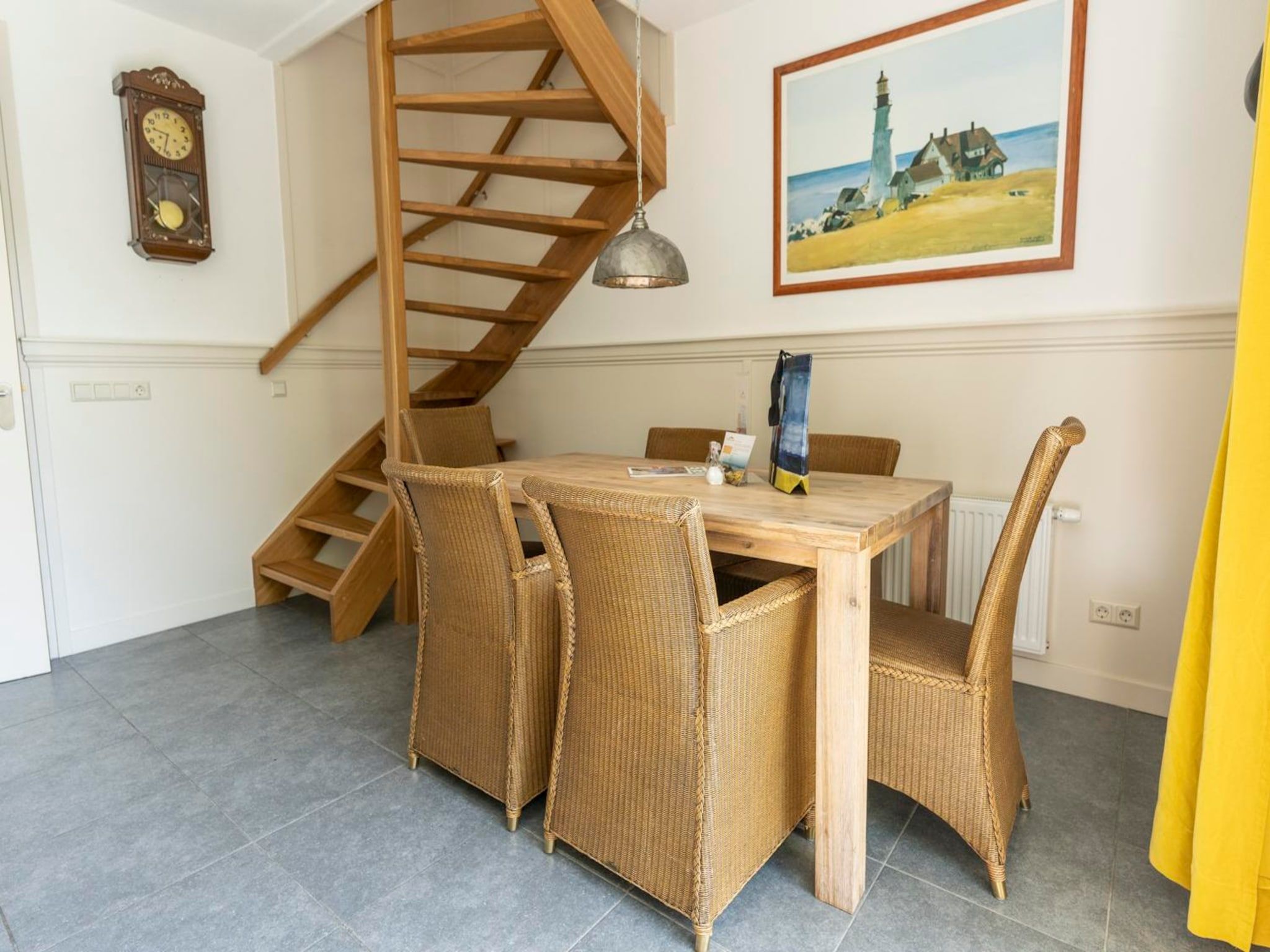 De eetkamer van Strandhuys Wulk in De Koog