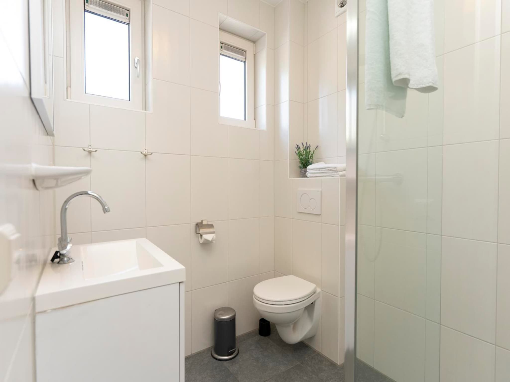 De badkamer van Strandhuys Wulk in De Koog