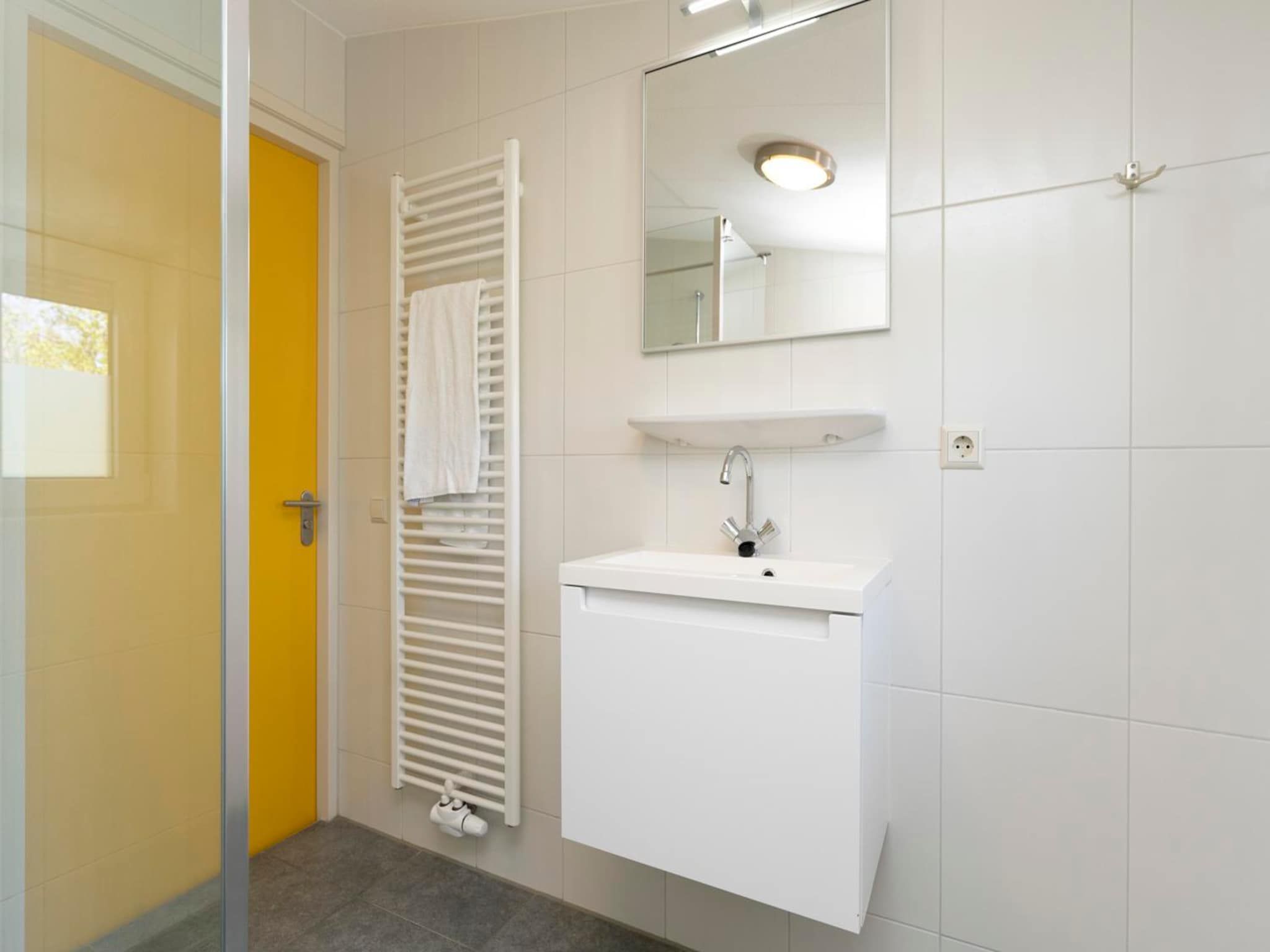 De badkamer van Strandhuys Wulk in De Koog