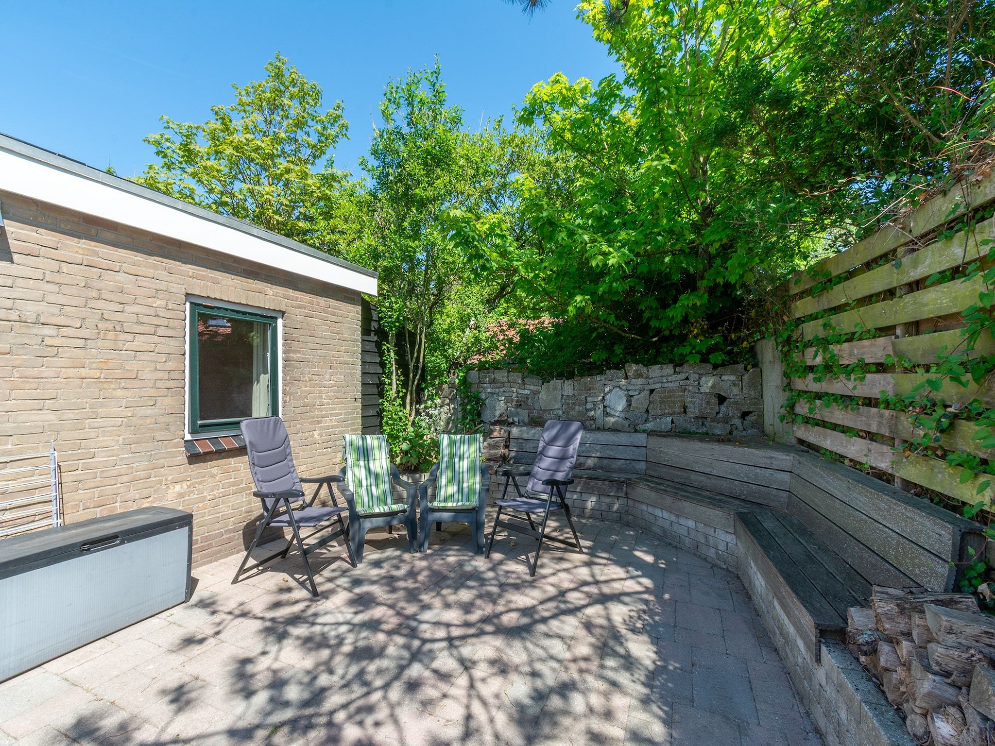 Het terras van Effe Sprage in Callantsoog