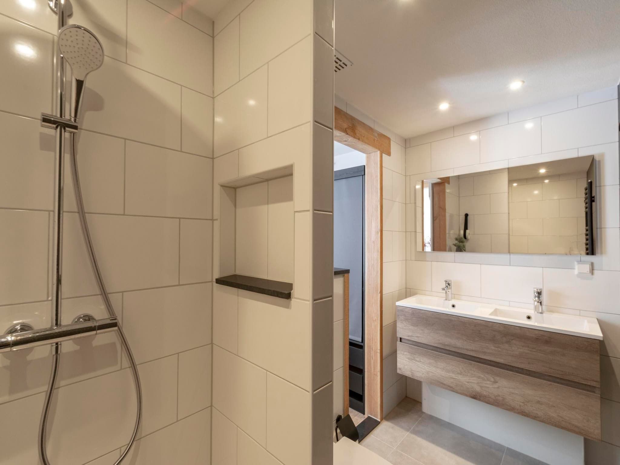 De badkamer van De Blenck 29 in Callantsoog