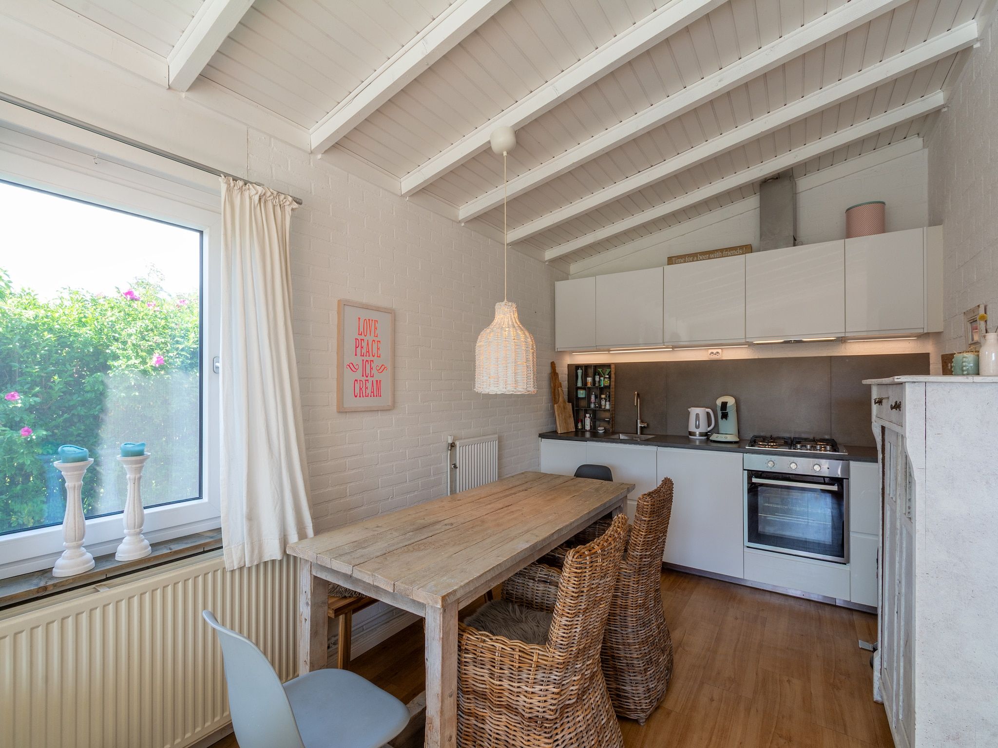 De eetkamer van De Blenck 3 in Callantsoog