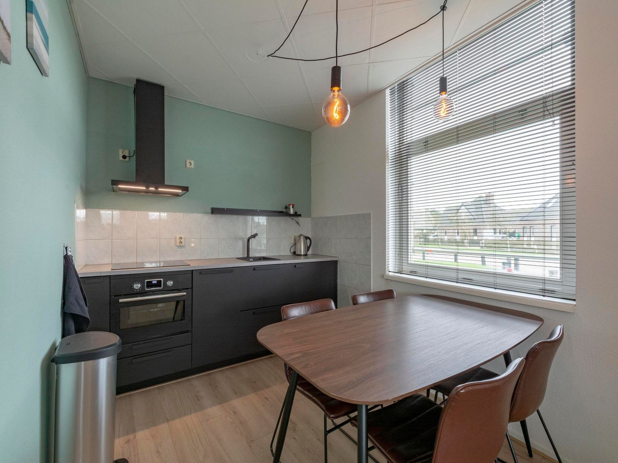 De keuken van Strandslag 95 in Julianadorp aan Zee