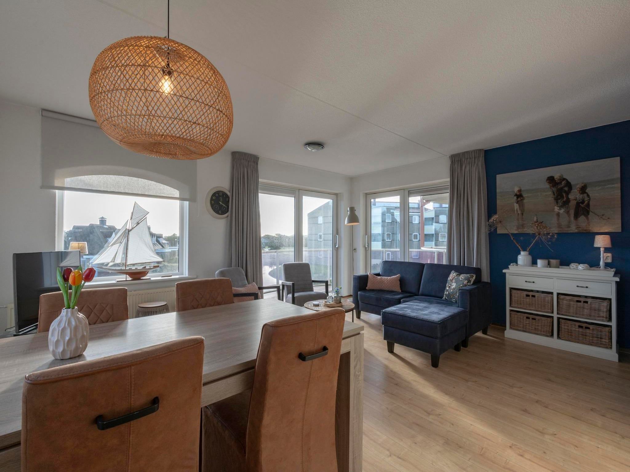 De woonkamer van Résidence Juliana 77 in Julianadorp aan Zee