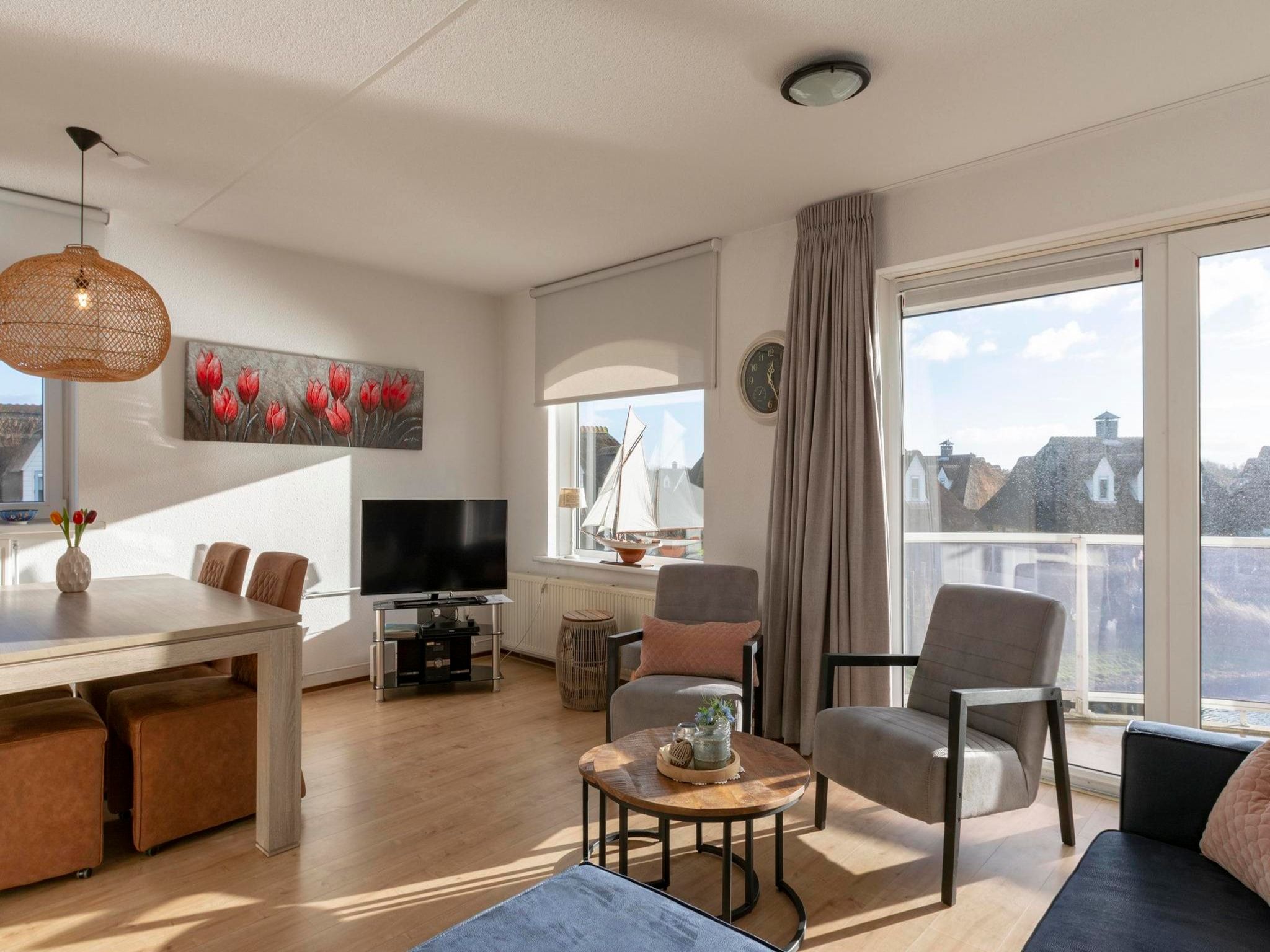 De woonkamer van Résidence Juliana 77 in Julianadorp aan Zee