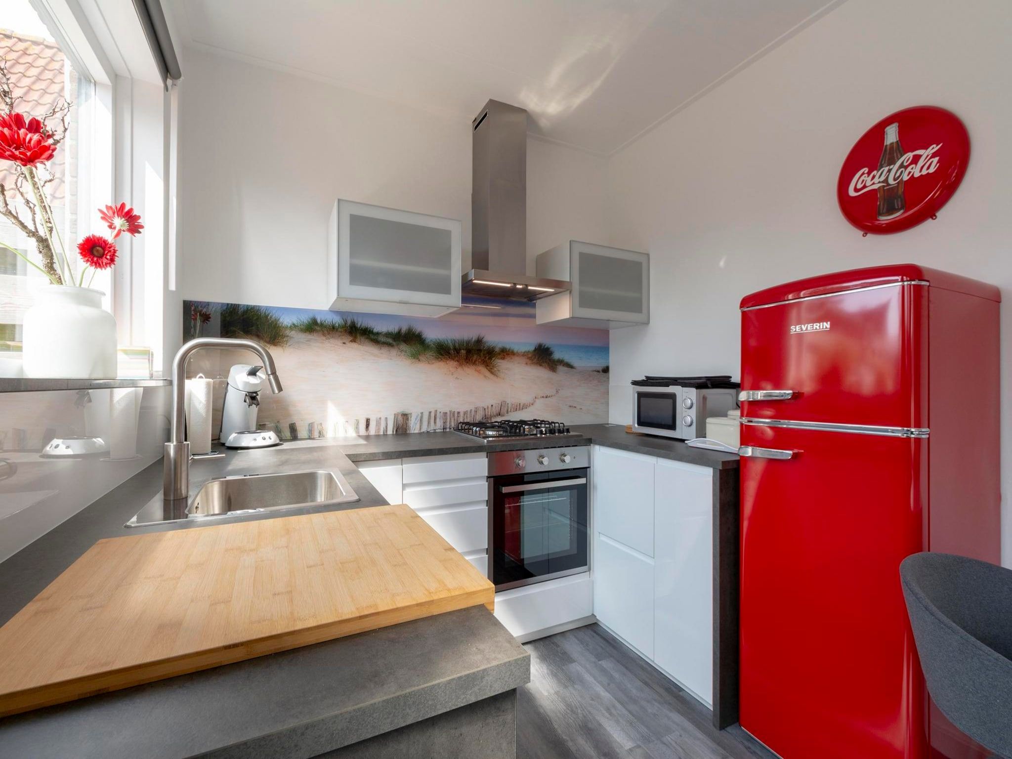 De keuken van Stuijvezandeweg 7-Z in Callantsoog