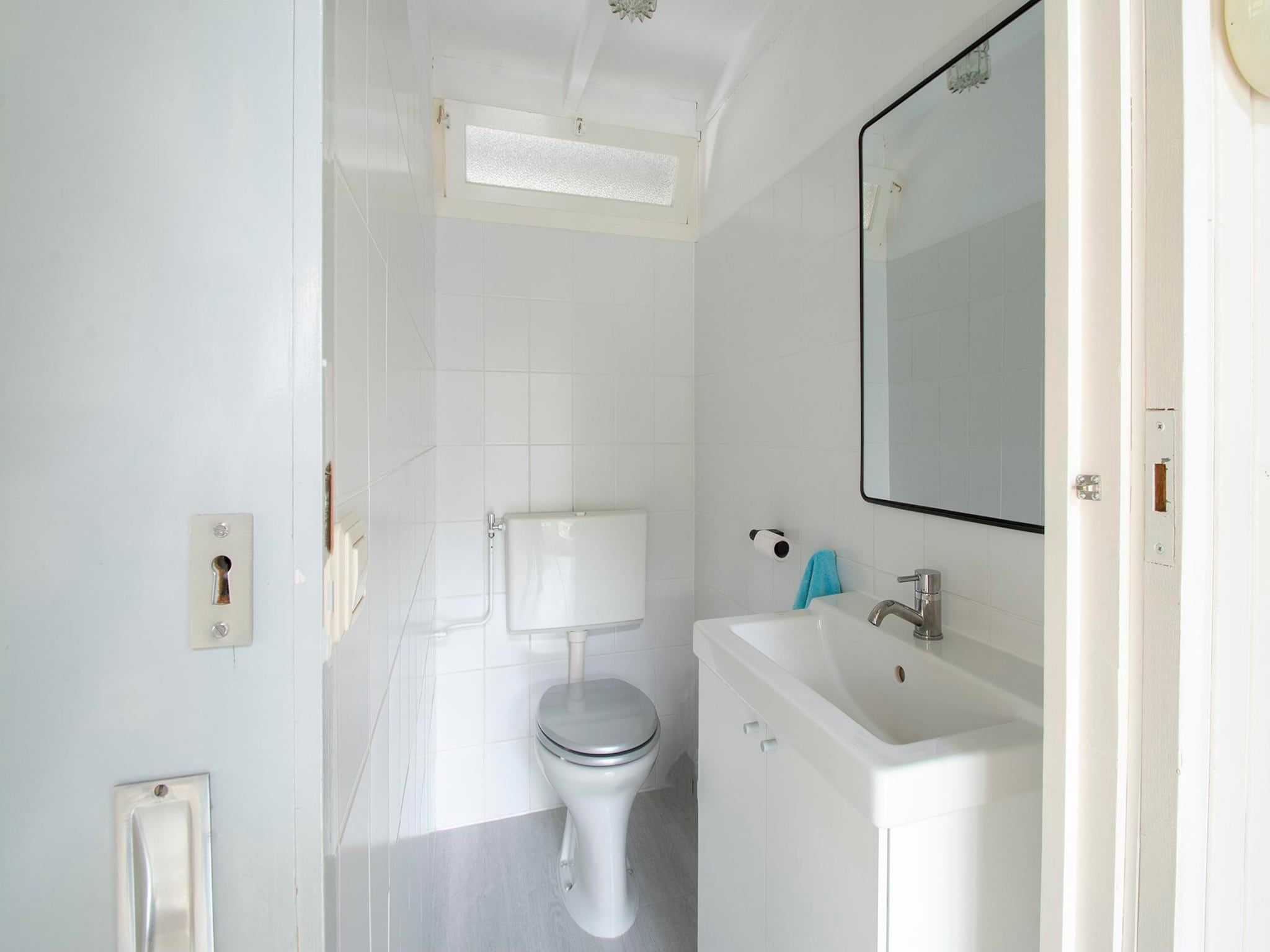 De badkamer van Sandepark 165 in Groote Keeten