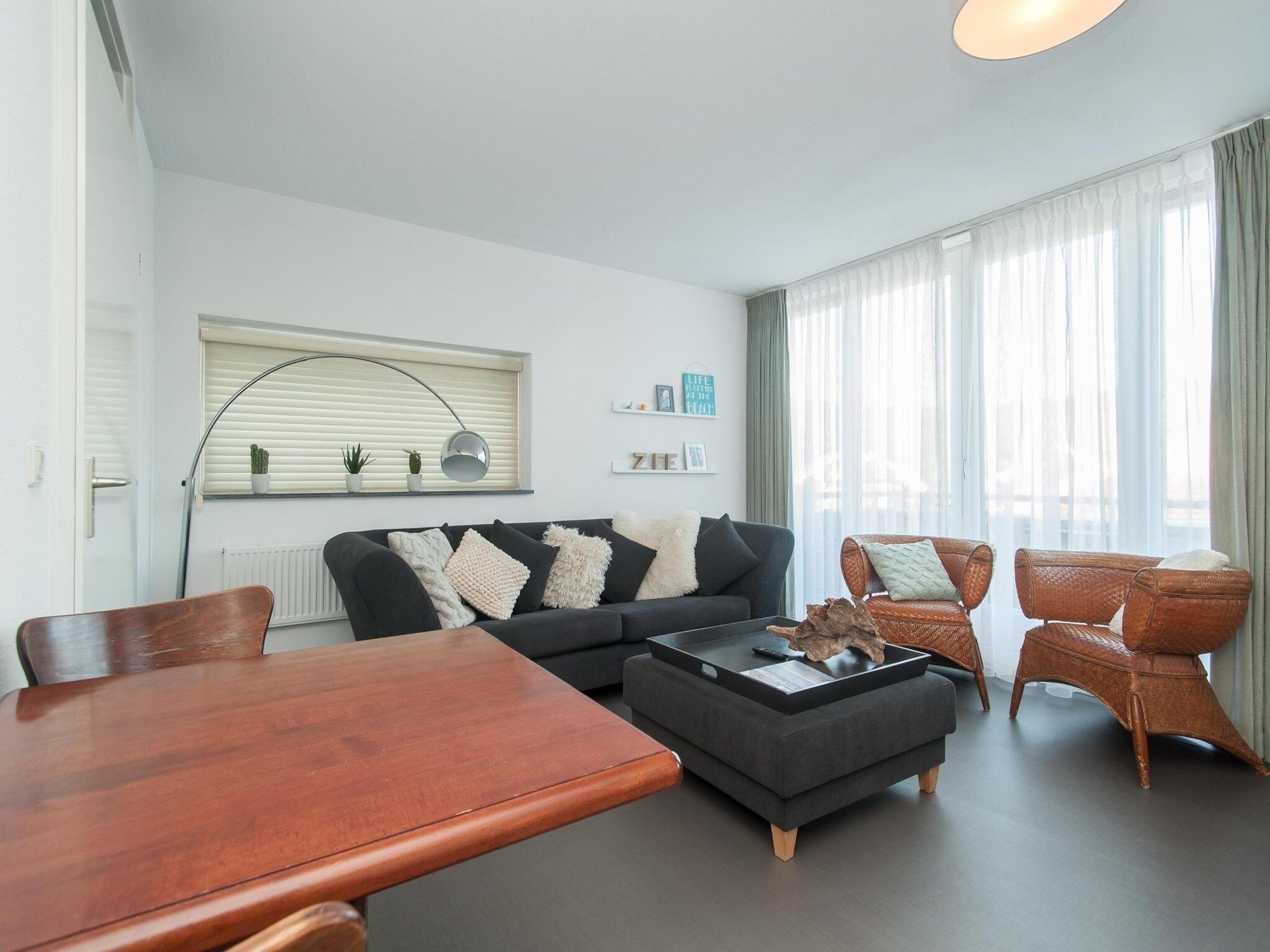 De woonkamer van Suite Duinzicht in Callantsoog