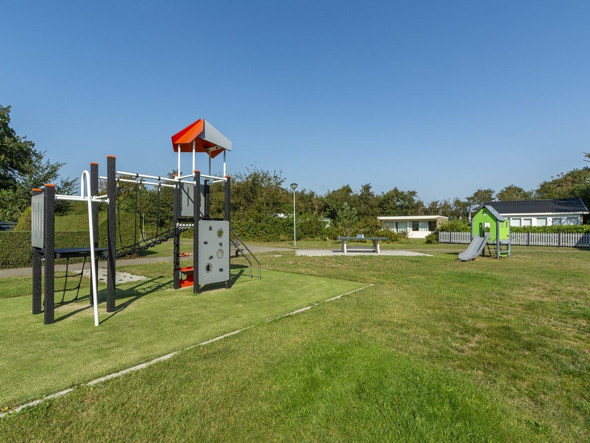 De tuin van Garnekuul 12 in Callantsoog