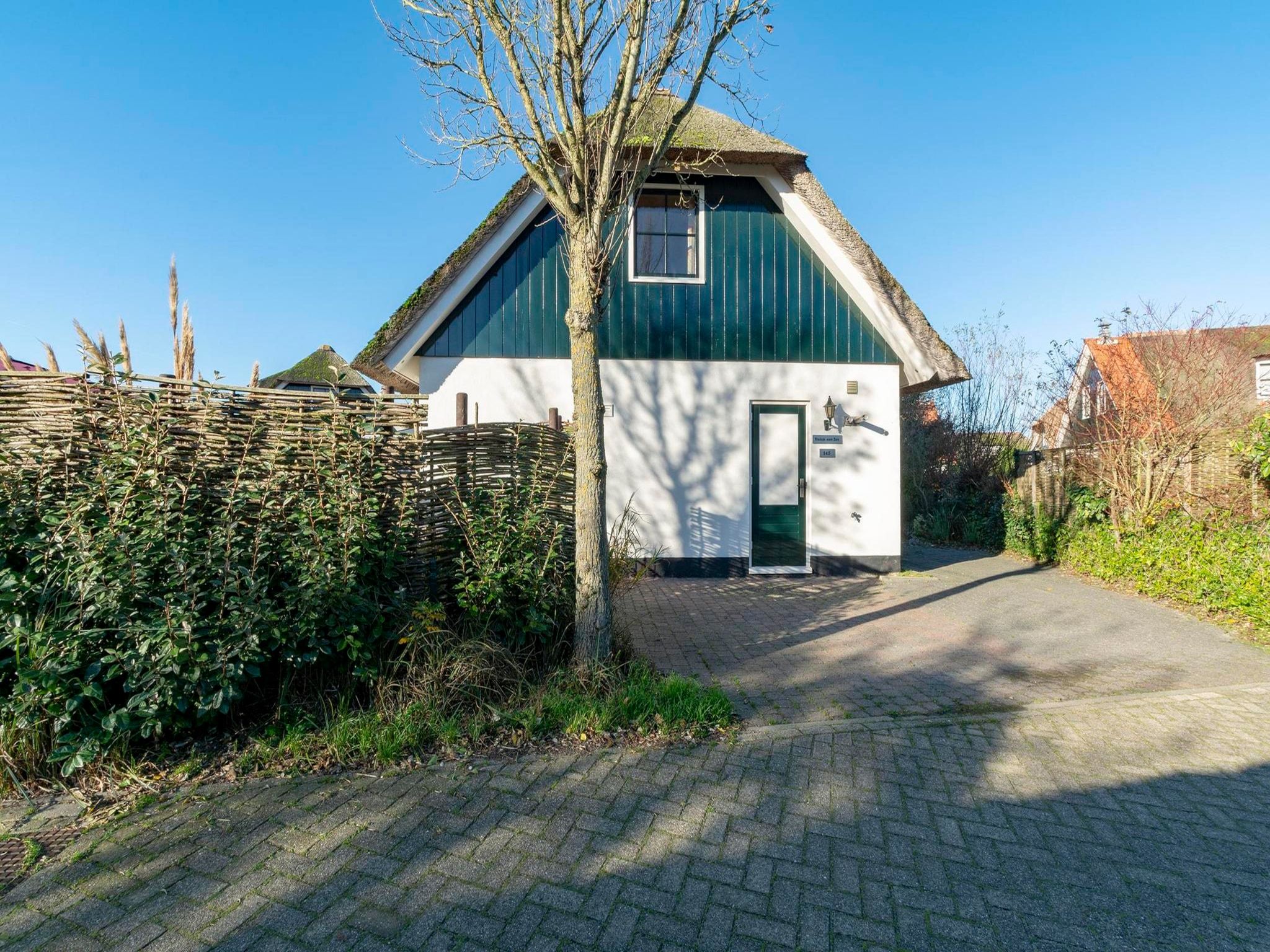 De buitenkant van De Buitenplaats 145 in Callantsoog