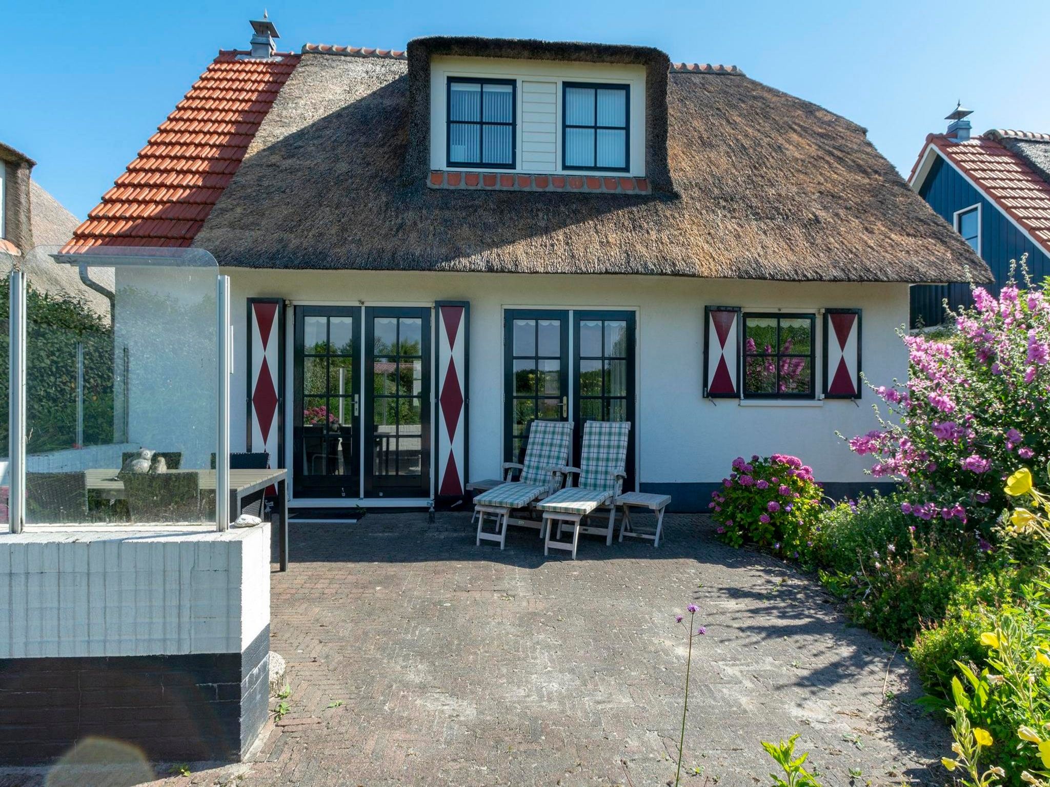 De buitenkant van De Buitenplaats 16 in Callantsoog