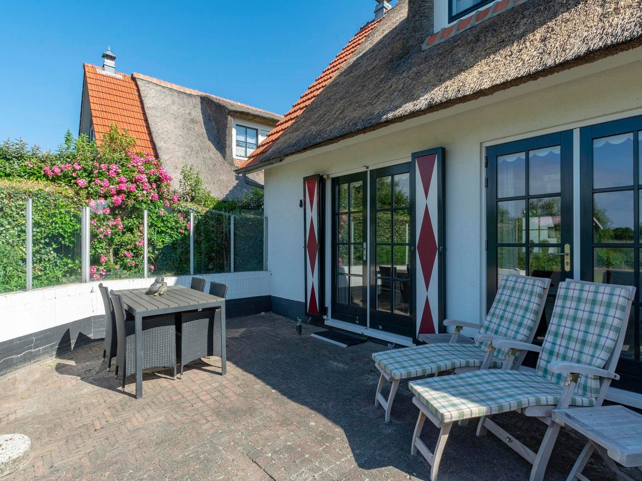De buitenkant van De Buitenplaats 16 in Callantsoog