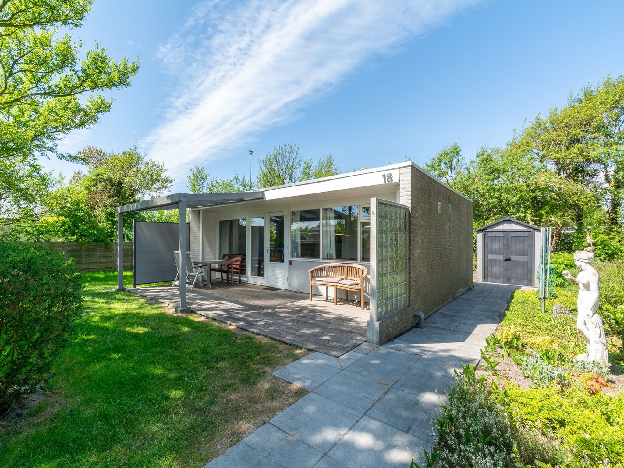 De buitenkant van Garnekuul 18 in Callantsoog