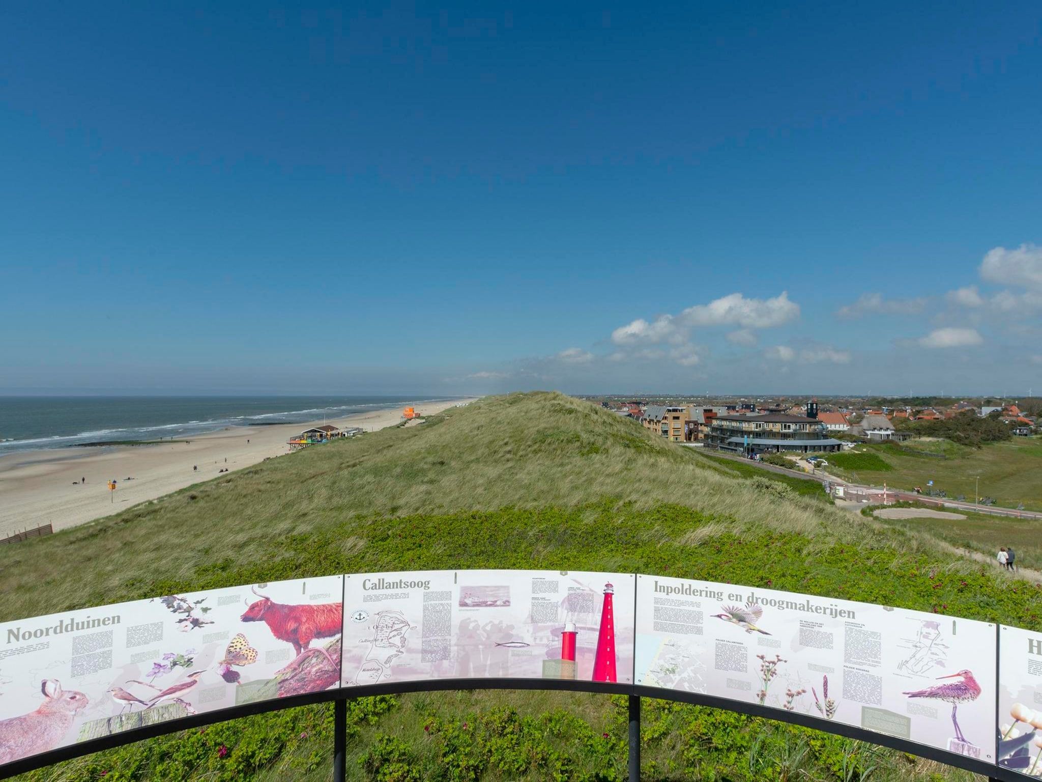 De tuin van Garnekuul 26 in Callantsoog