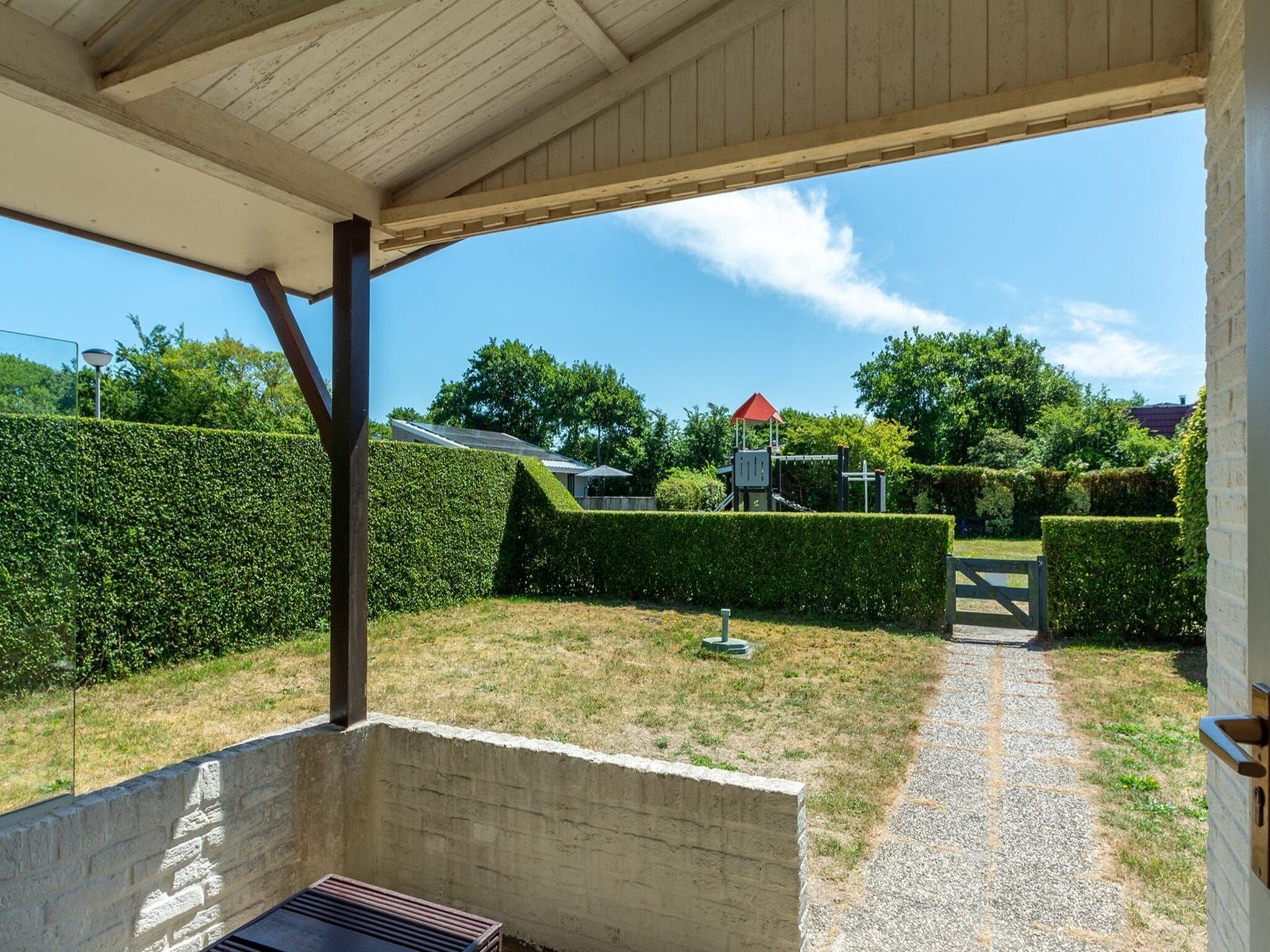 De tuin van Garnekuul 26 in Callantsoog